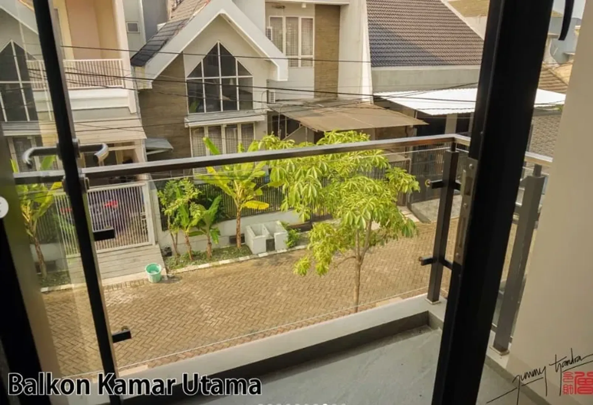 Rumah di Ngagelmadia, Jalan Raya Manyar 11174293