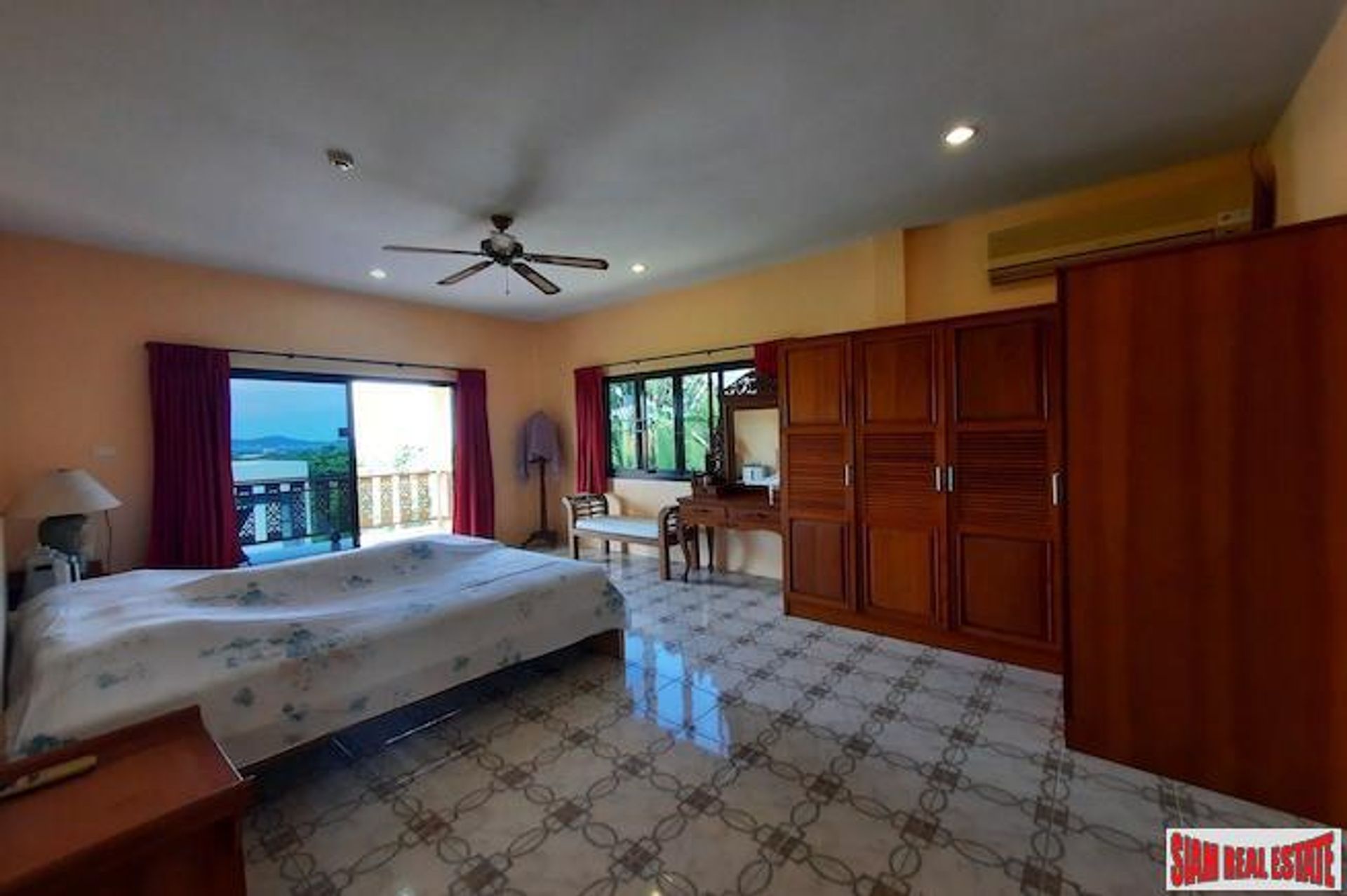 Hus i Chalong, Phuket 11174353