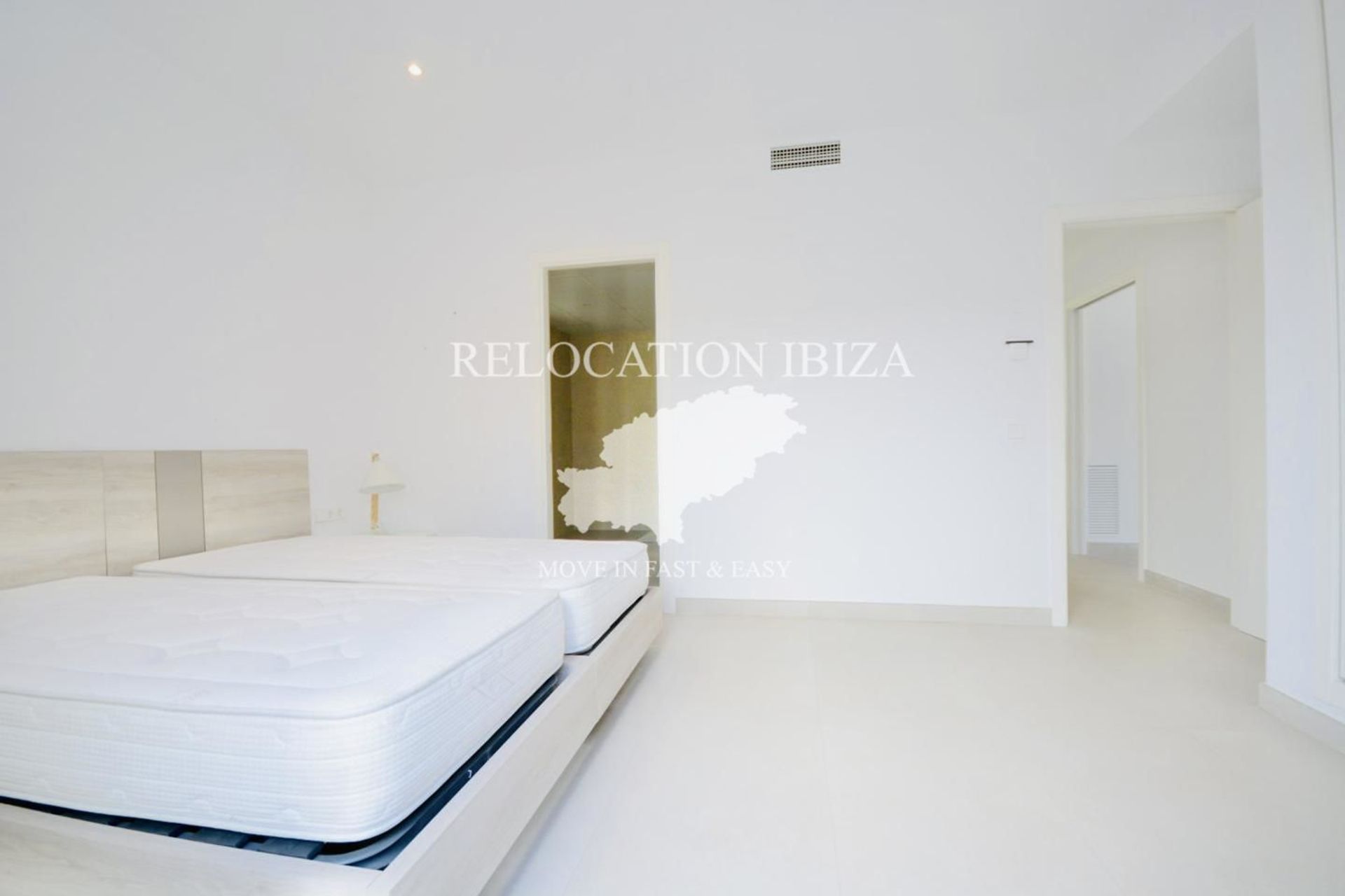 rumah dalam Santa Eulària des Riu, Balearic Islands 11174555