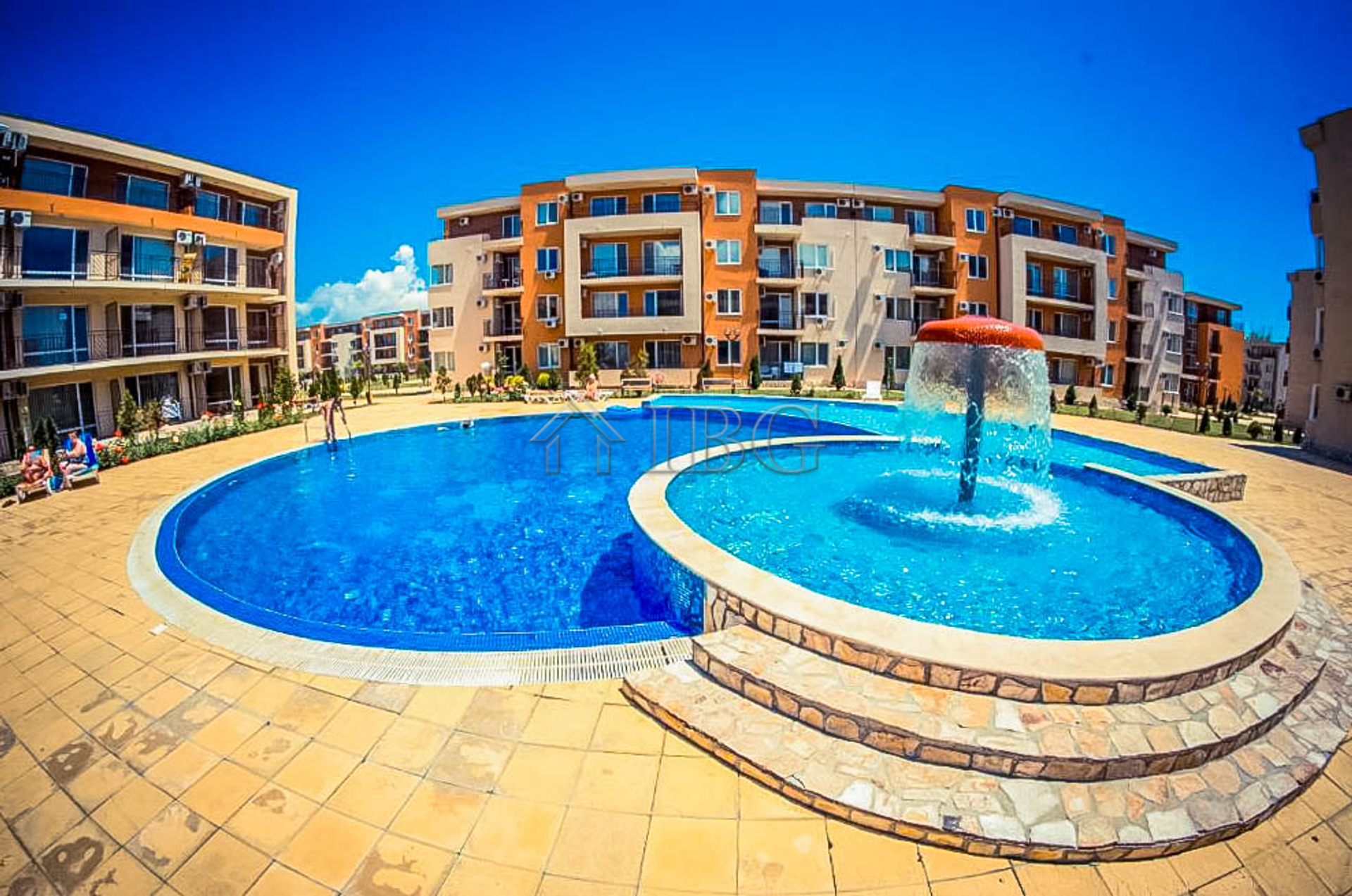 Condominium dans Sunny Beach, Burgas 11176271