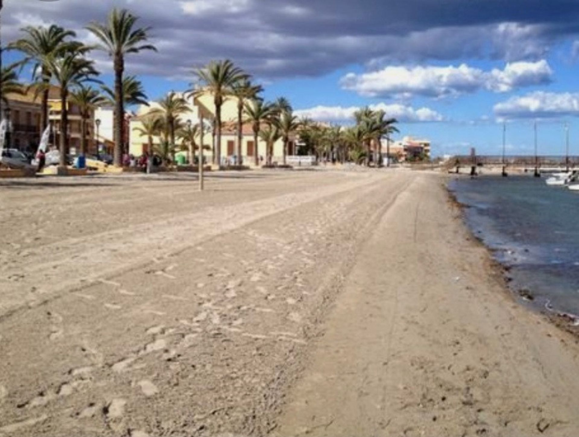 Кондоминиум в Torrevieja, Valencian Community 11176784