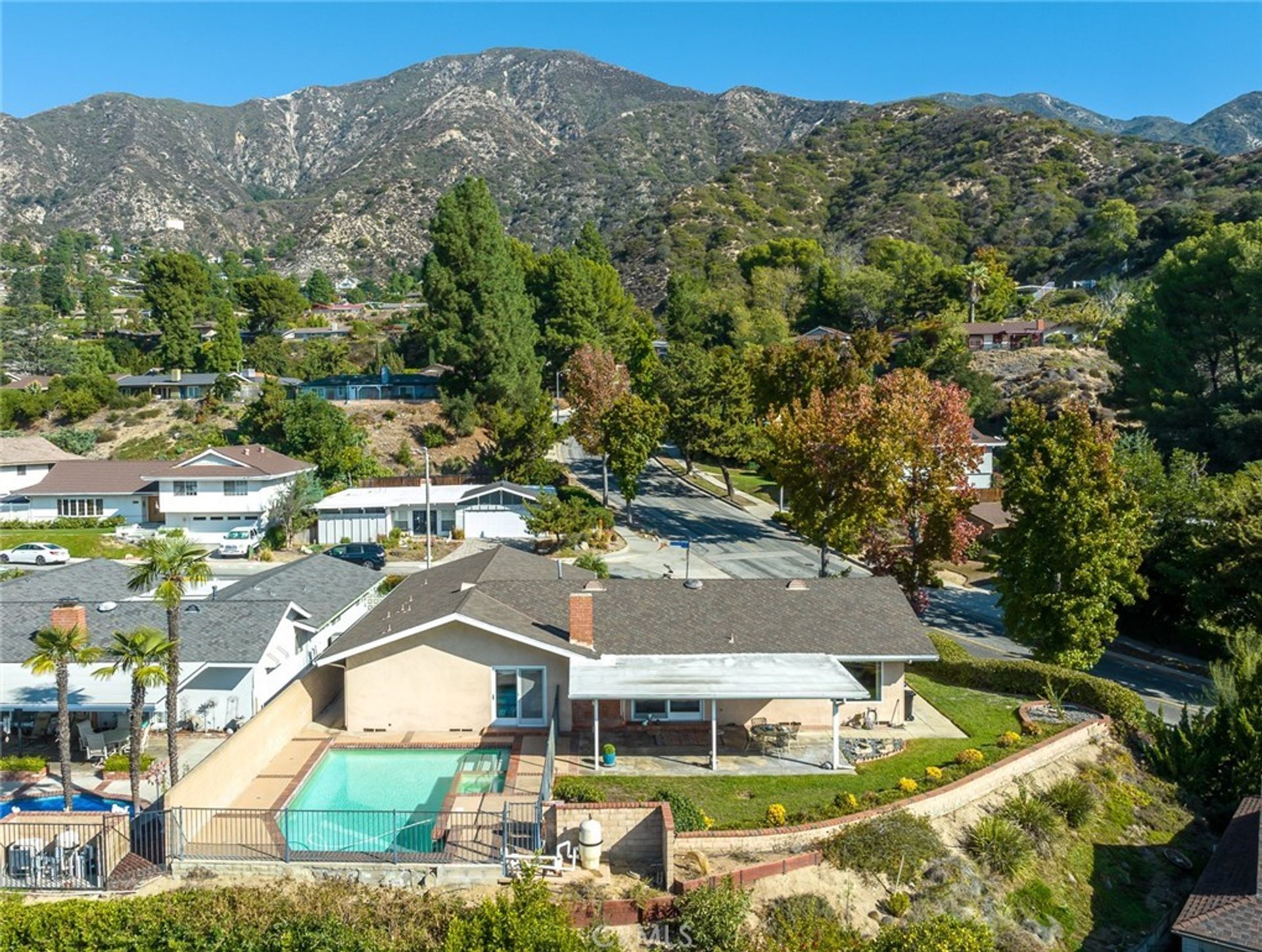 Haus im La Crescenta-Montrose, California 11177081