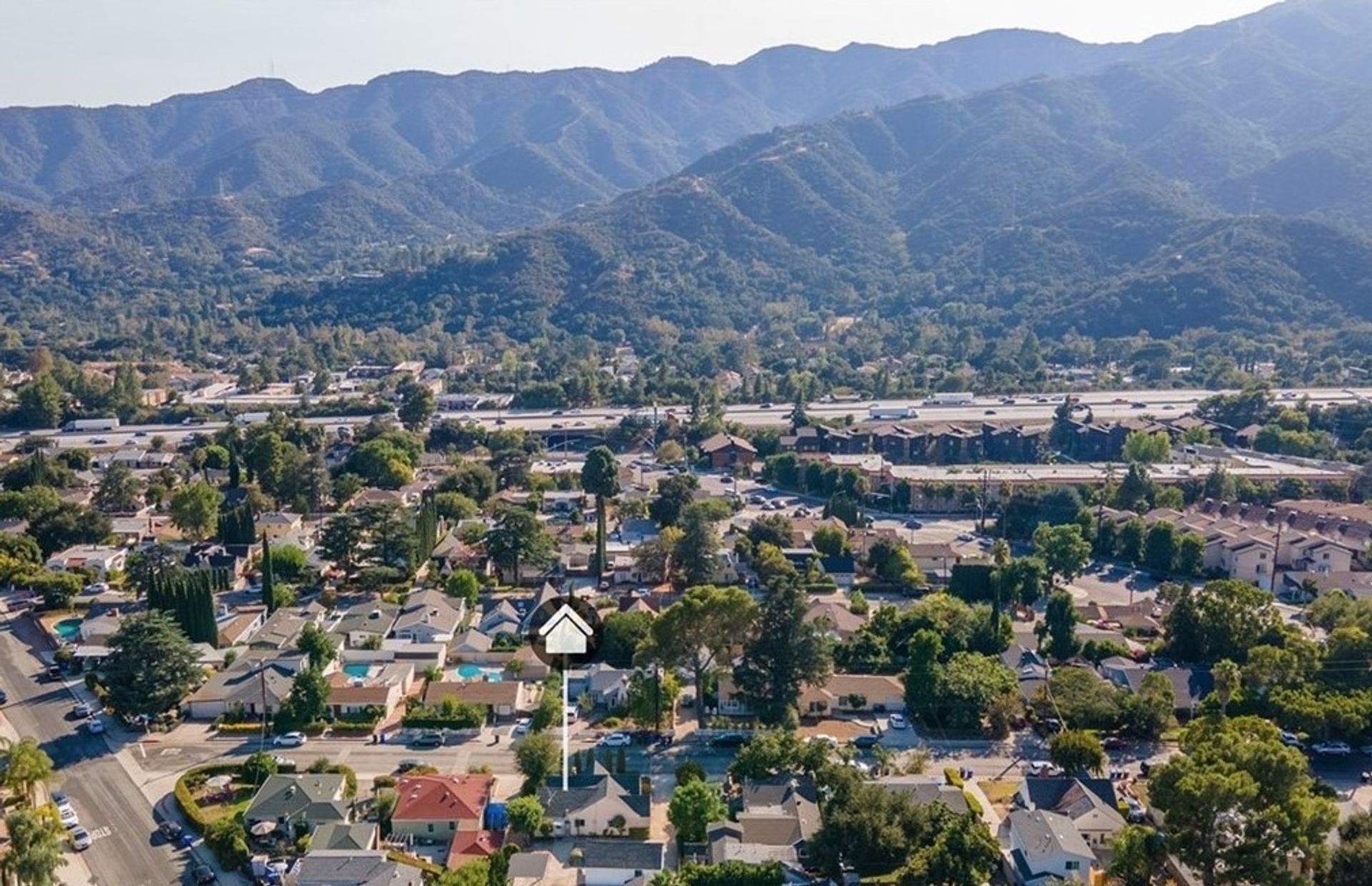 Будинок в La Crescenta-Montrose, California 11177259