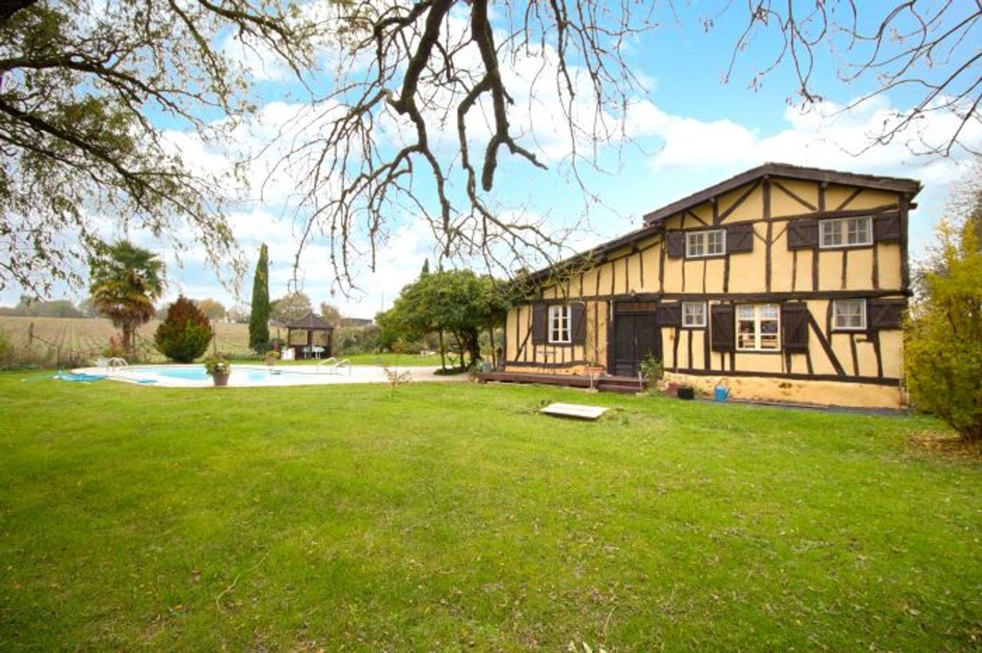 House in Aignan, Occitanie 11177689