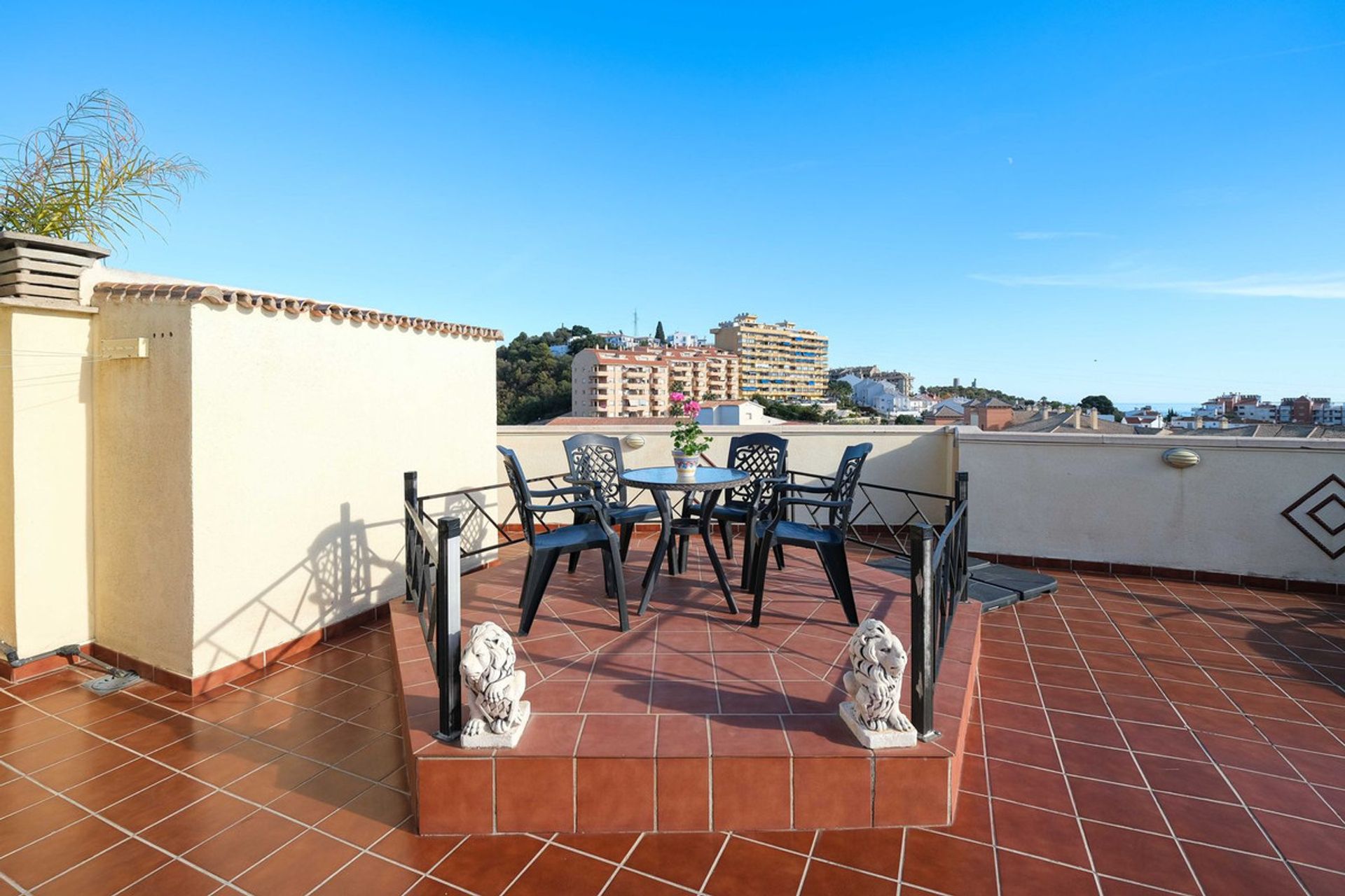 Condominium in Fuengirola, Andalucía 11178273