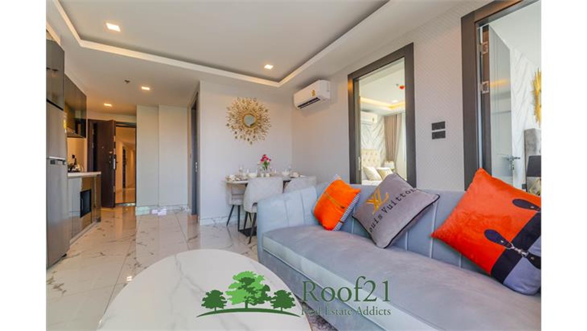 Condominium in Ban Pakthang Khao Ta Lo, Chon Buri 11178840