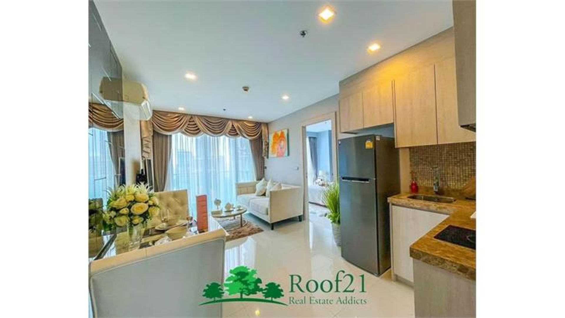 Condominium in Ban Laem Mai Ruak, Chon Buri 11178867