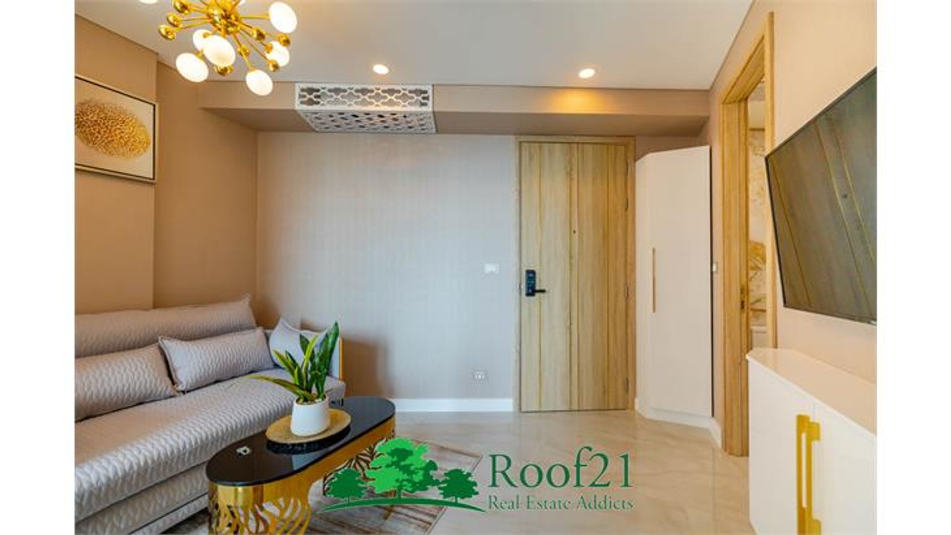 Condominium in Ban Laem Mai Ruak, Chon Buri 11178902