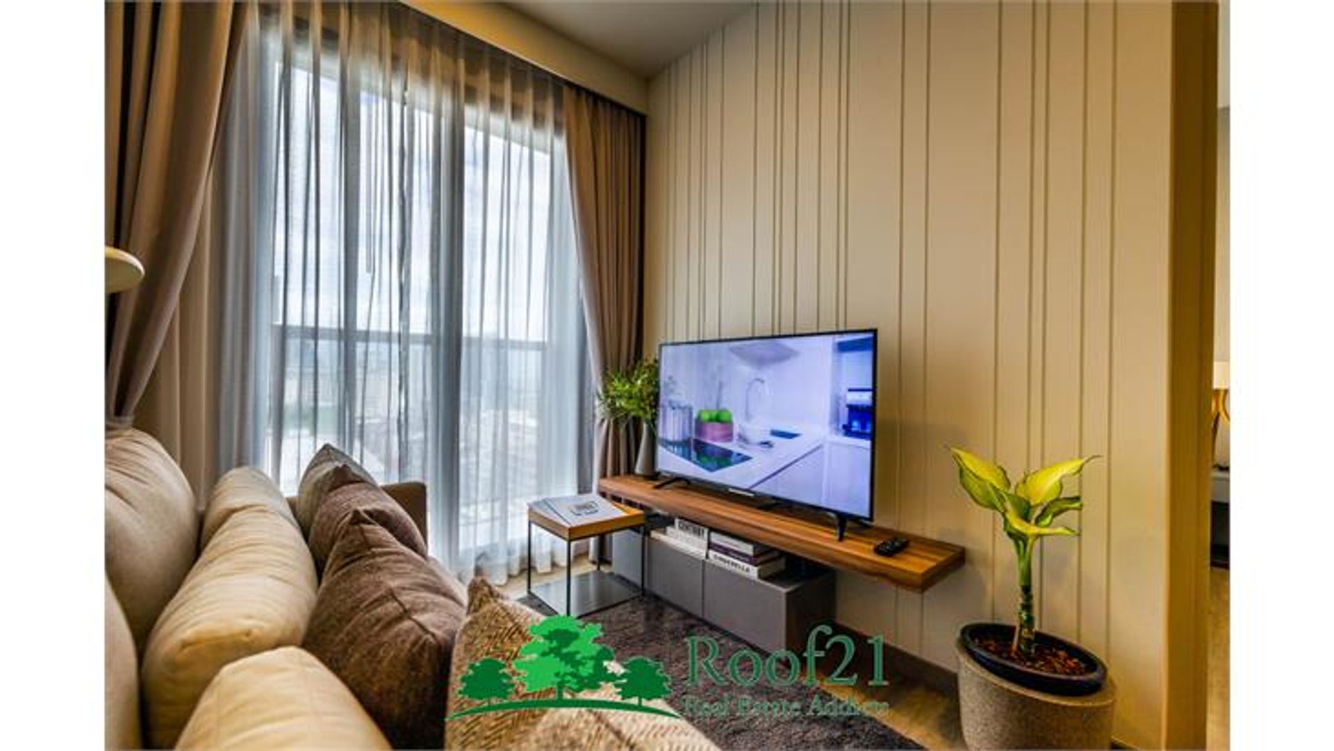 Condominium in Ban Fang Daeng, Chon Buri 11178932