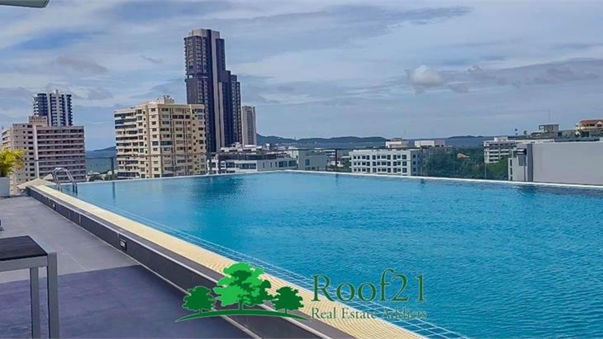 Condominium dans Ban Laem Mai Ruak, Chonburi 11178945