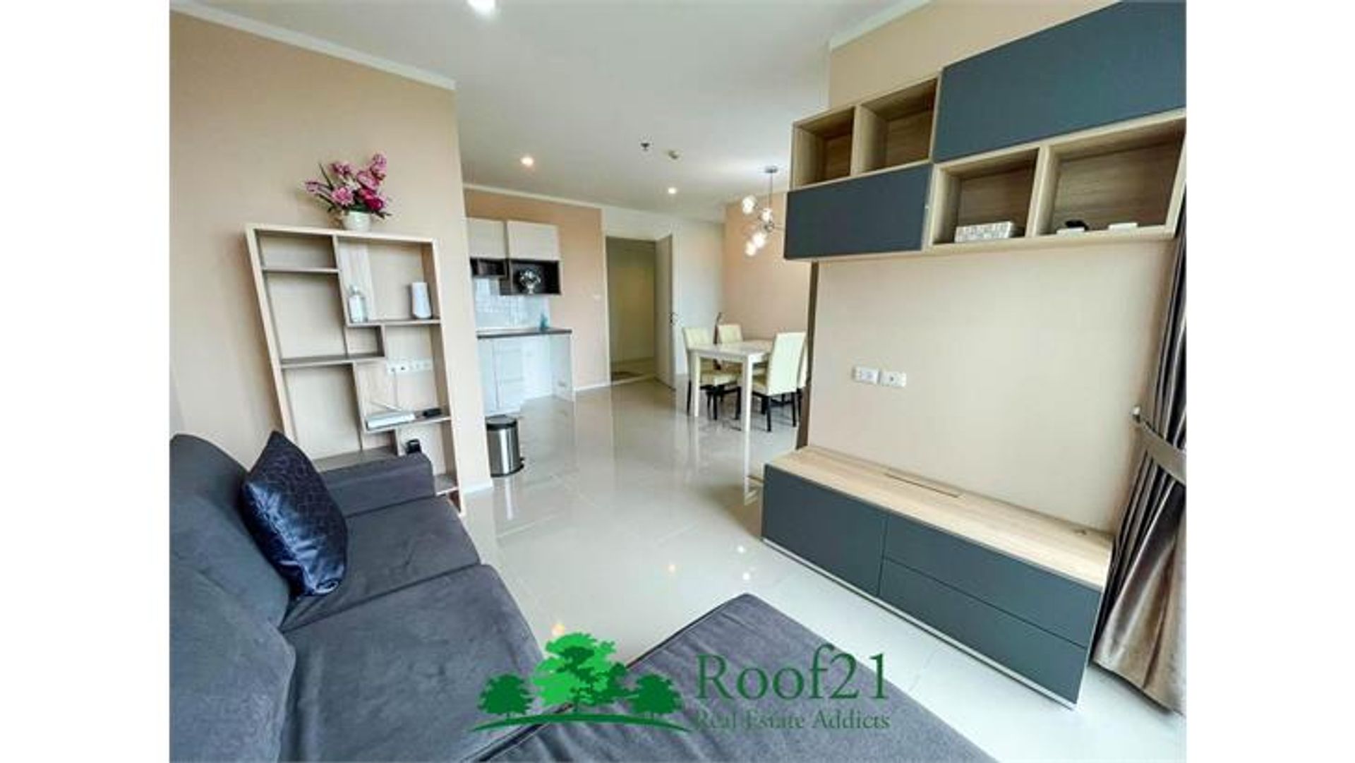 Condominium in Ban Nong Makok, Chon Buri 11179029