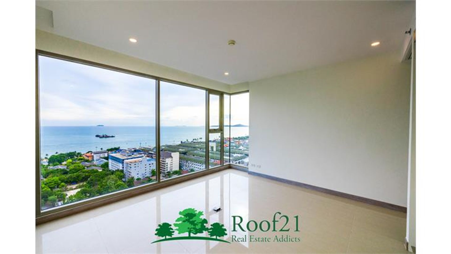 Condominium dans Ban Nong Makok, Chonburi 11179035