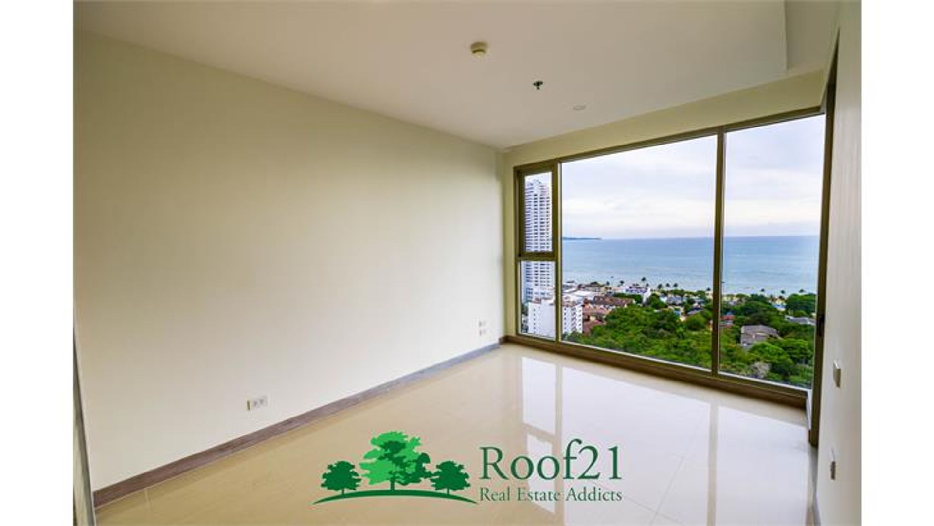 Condominium dans Ban Nong Makok, Chon Buri 11179035