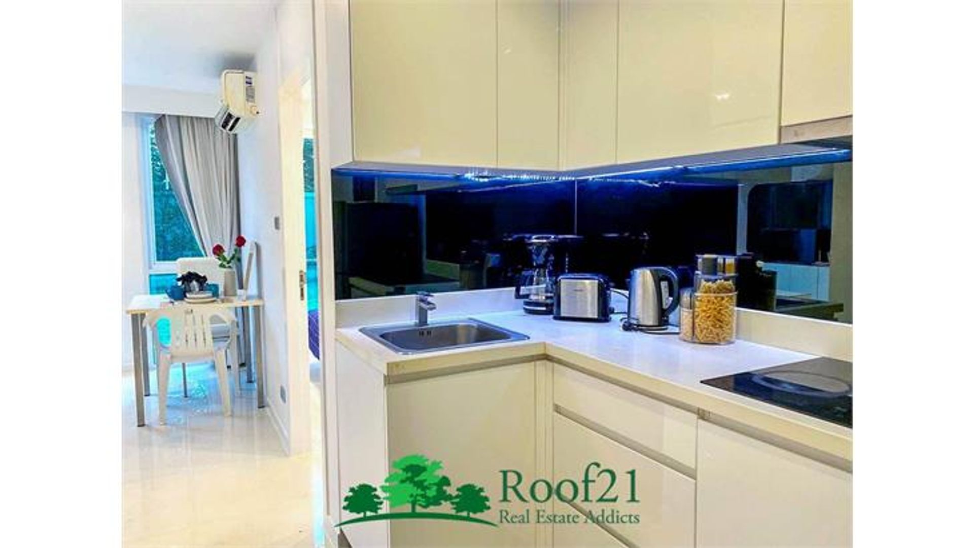 Condominium in Muang Pattaya, Chang Wat Chon Buri 11179039