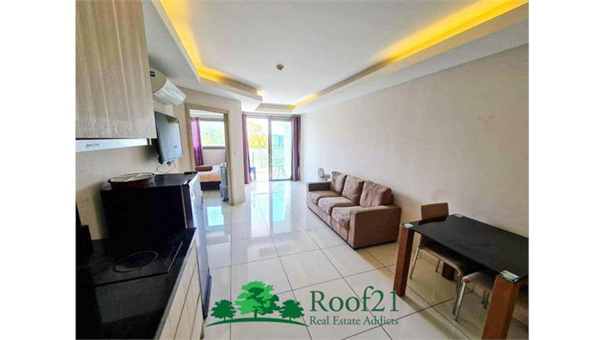 Condominium in Ban Laem Mai Ruak, Chon Buri 11179041