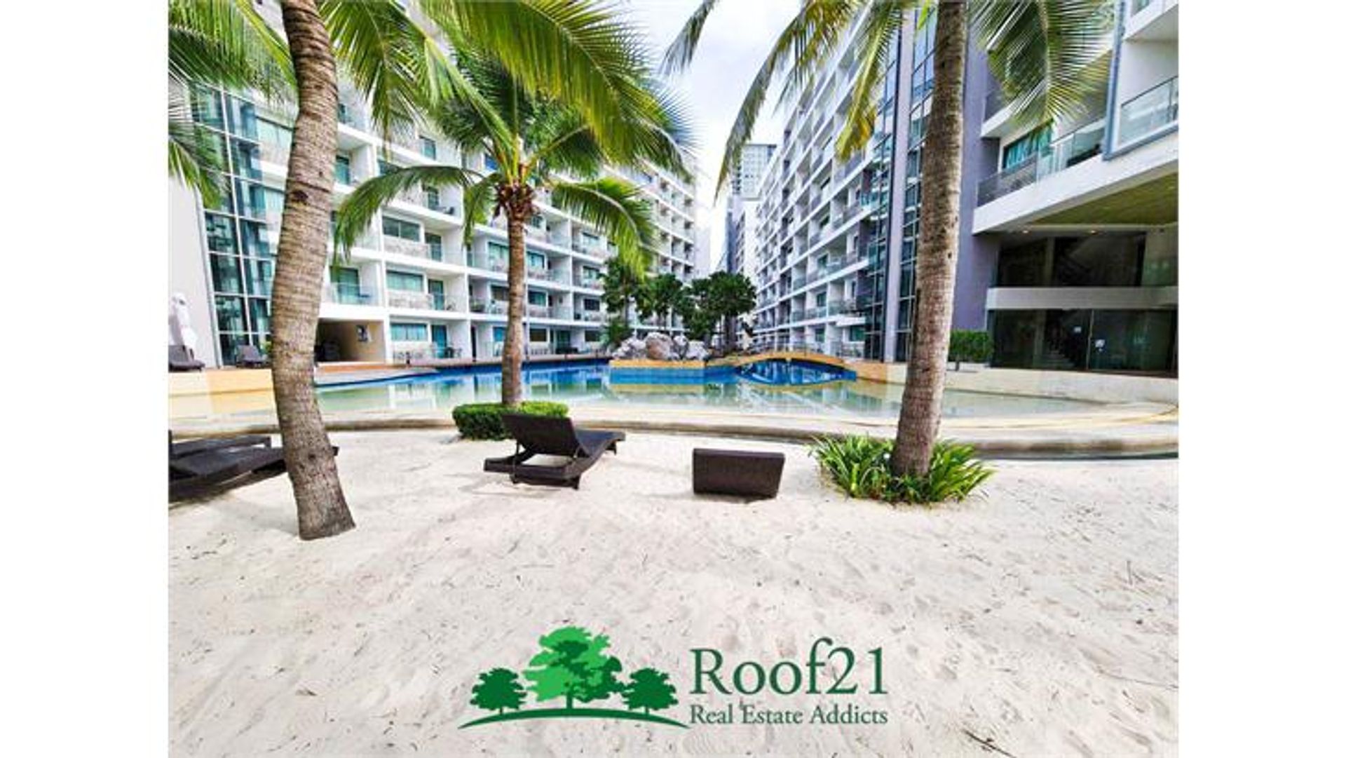 Condominium in Ban Laem Mai Ruak, Chon Buri 11179041