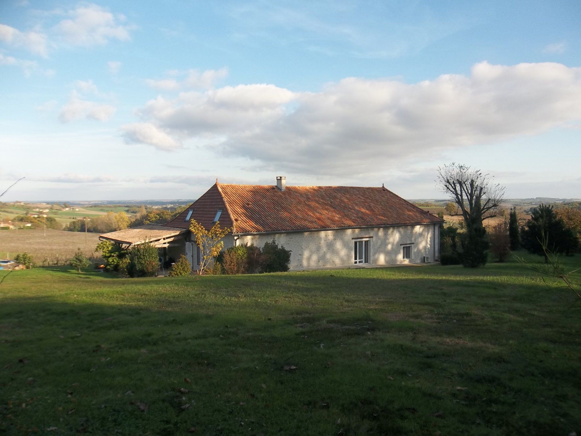 Residential in Montmoreau, Nouvelle-Aquitaine 11179633