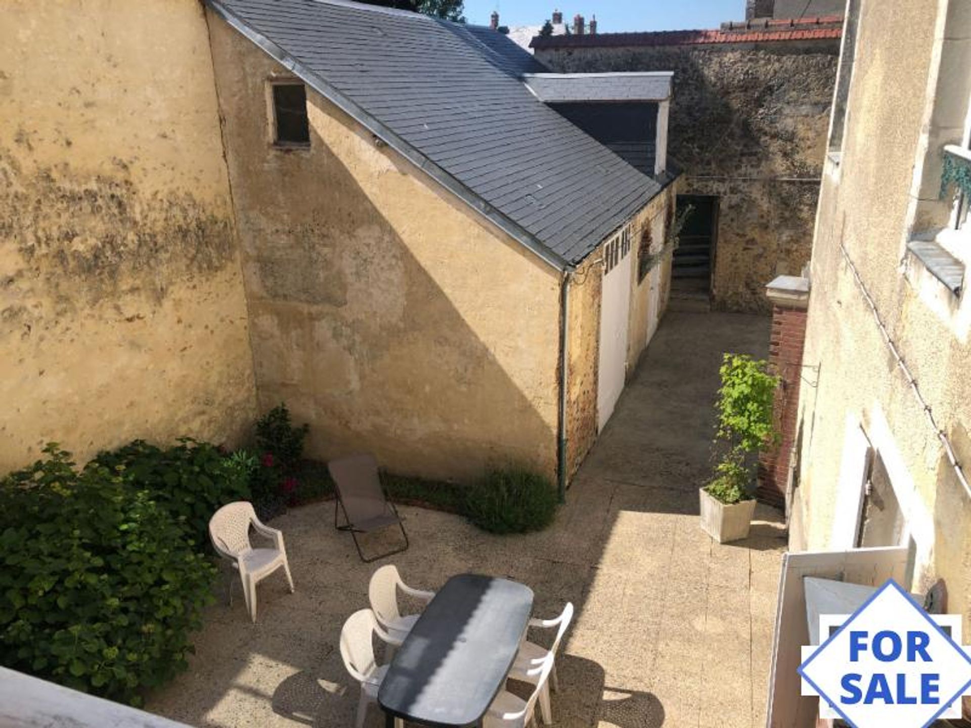 Huis in Mortagne-au-Perche, Normandie 11180097