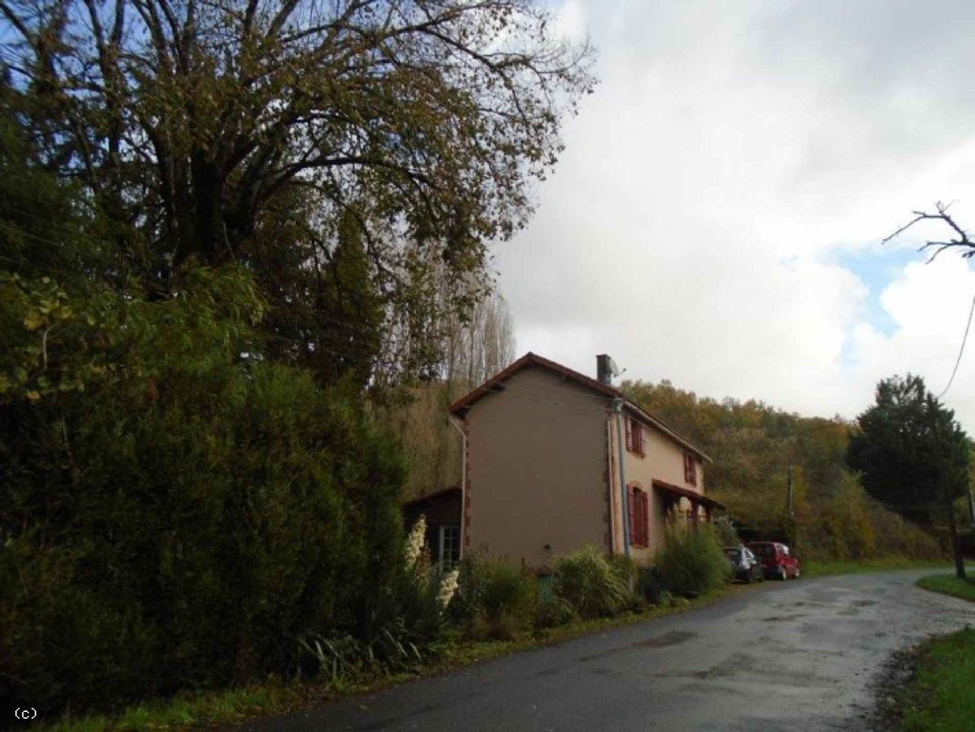 Rumah di Nanteuil-en-Vallée, Nouvelle-Aquitaine 11180123