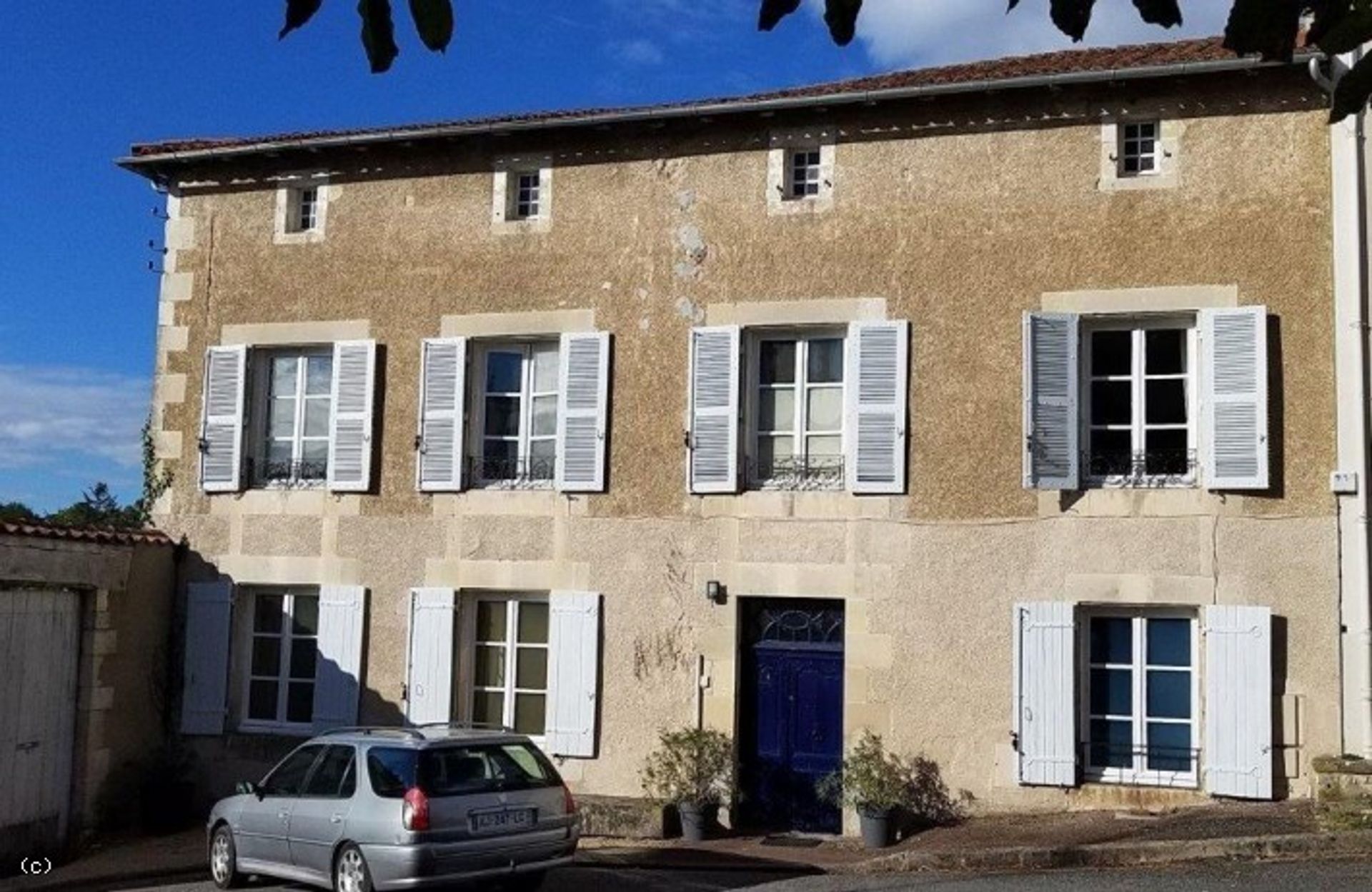 Hus i Charroux, Nouvelle-Aquitaine 11180183