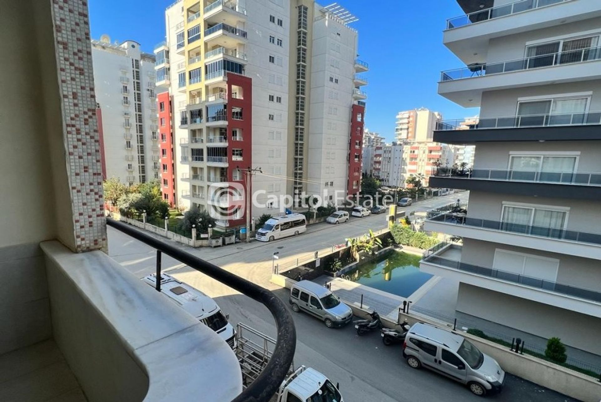 Condominio en Mahmutlar, Antalya 11180273