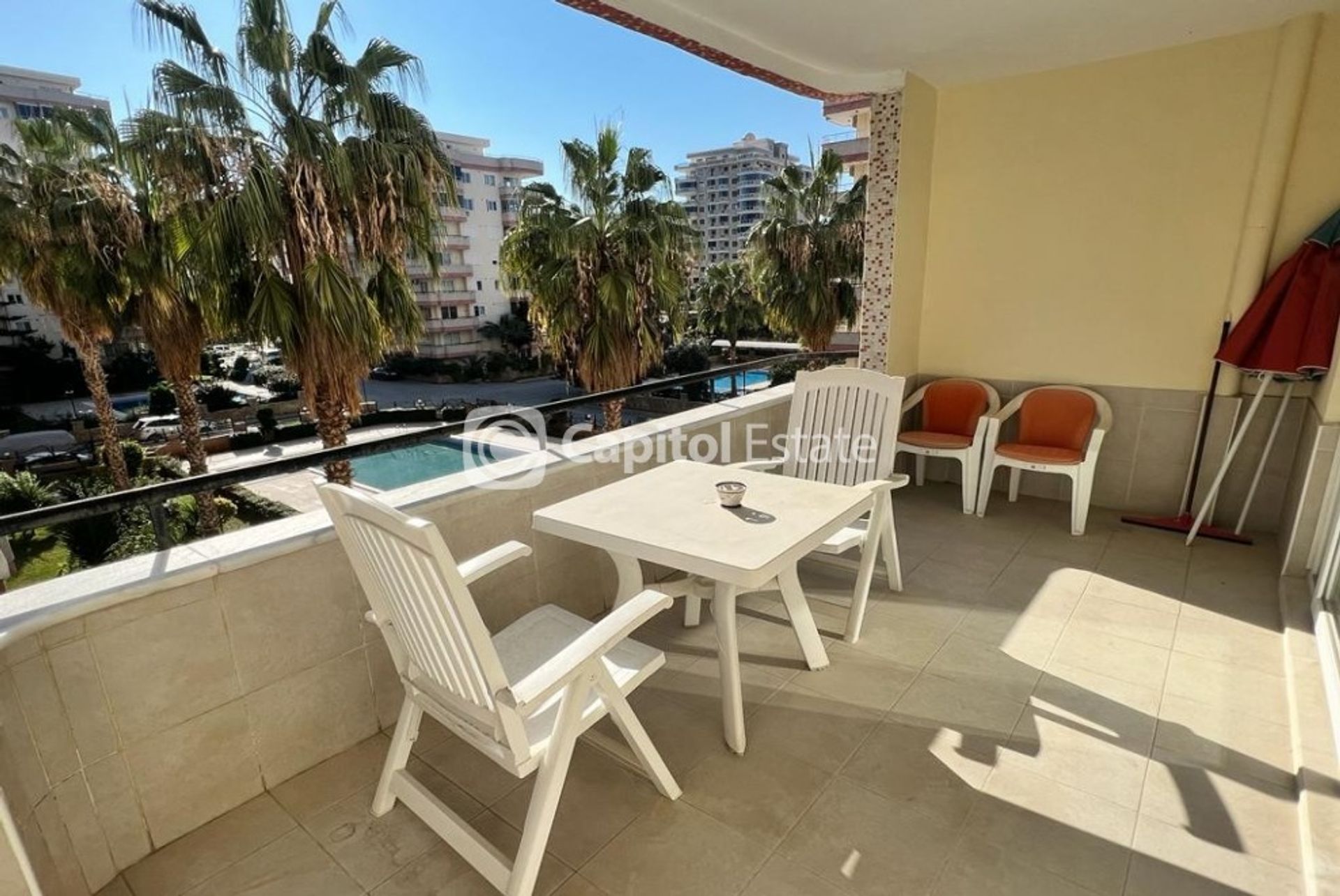 Condominio en Mahmutlar, Antalya 11180273