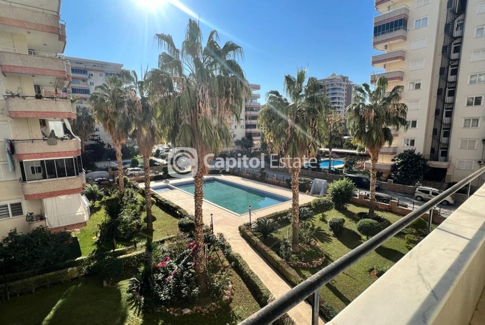 Condominio en Mahmutlar, Antalya 11180273