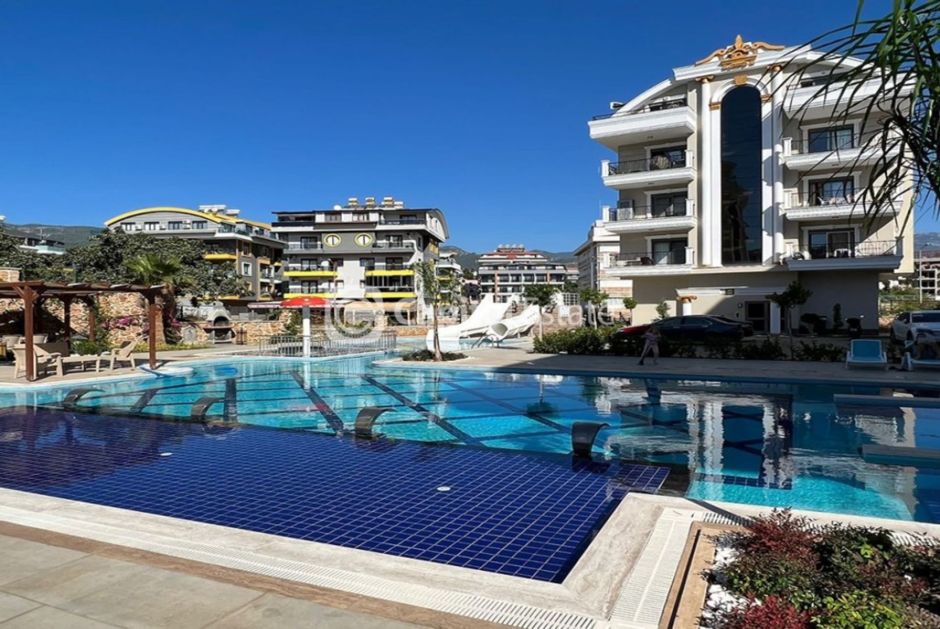 Condominium in Oba, Antalya 11180380