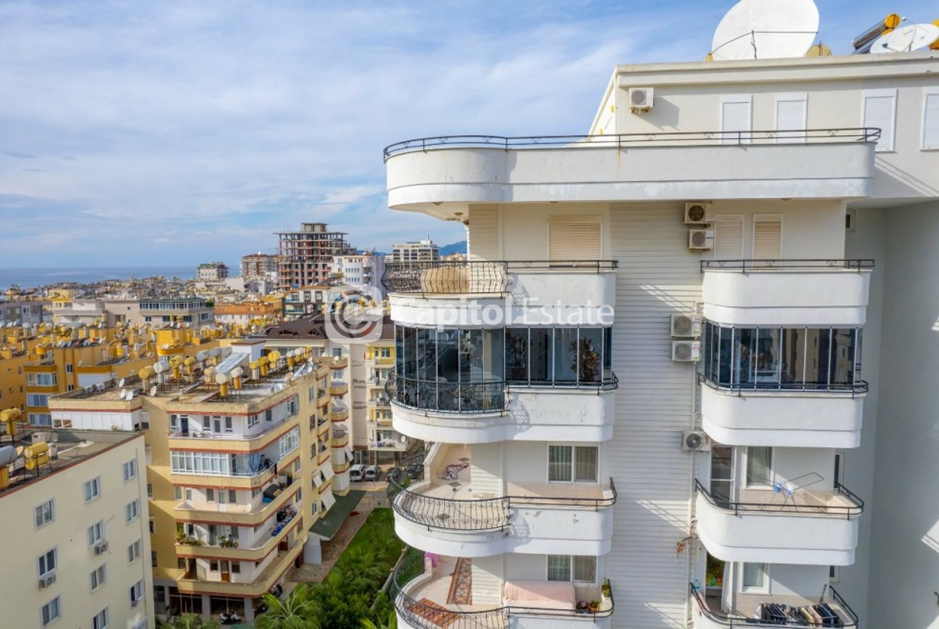 Condominium in Mahmutlar, Antalya 11180387