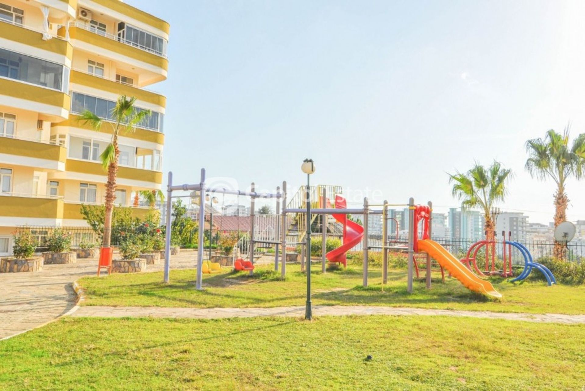 Condominium dans Mahmutlar, Antalya 11180402