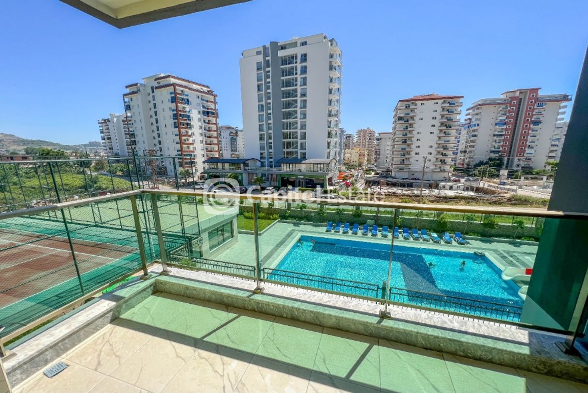 Condominium dans Mahmutlar, Antalya 11180422