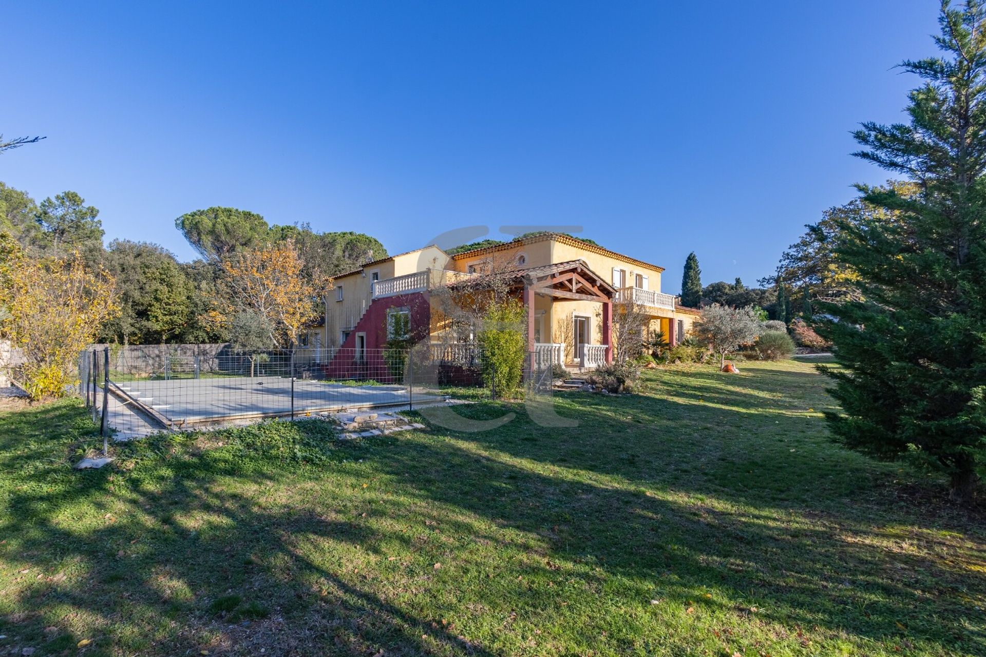 Casa nel Sainte-Cécile-les-Vignes, Provence-Alpes-Côte d'Azur 11180471