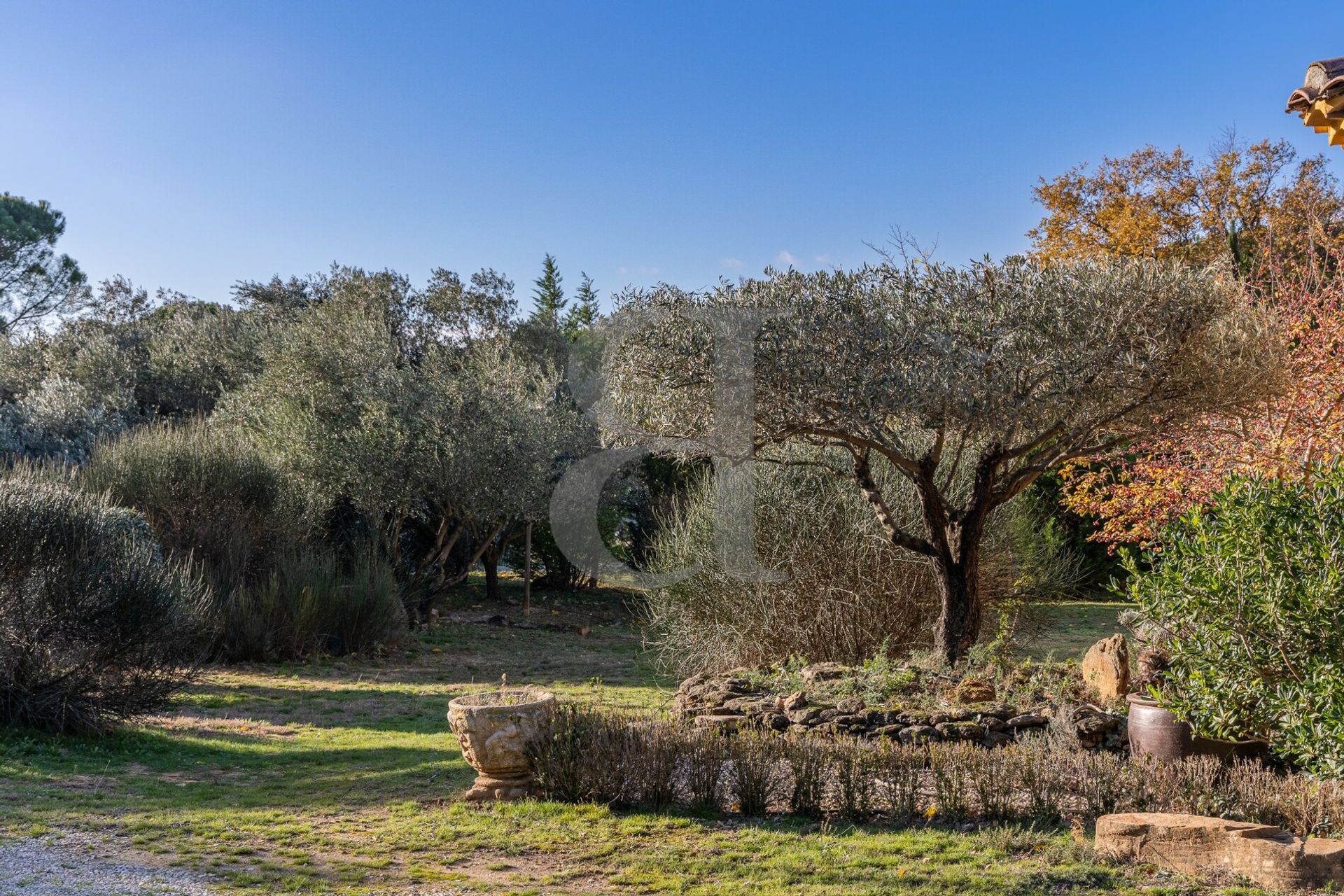 casa no Sainte-Cécile-les-Vignes, Provence-Alpes-Côte d'Azur 11180471