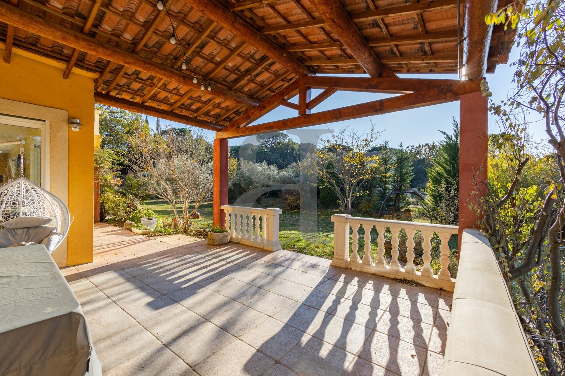 casa no Sainte-Cécile-les-Vignes, Provence-Alpes-Côte d'Azur 11180471