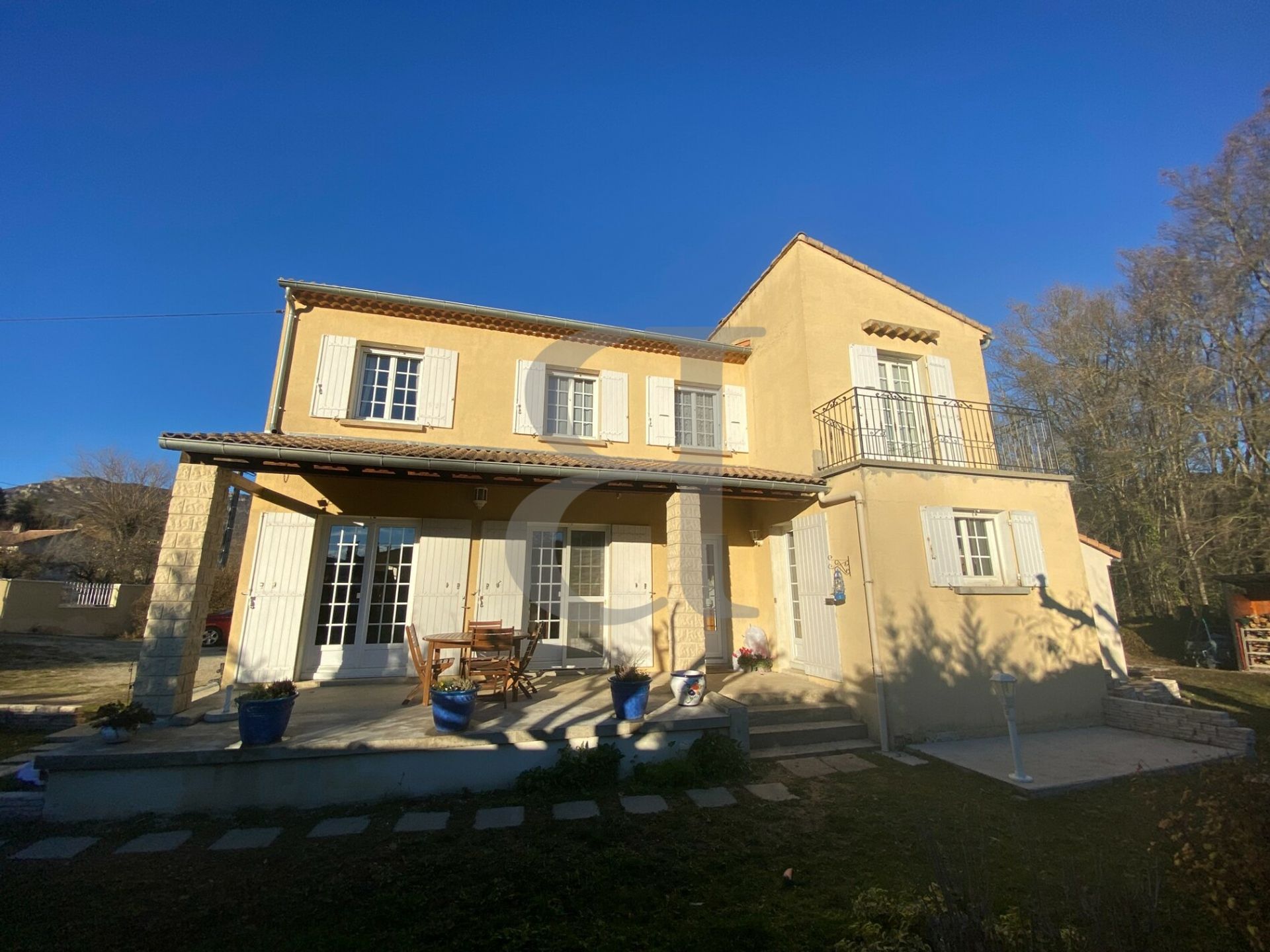 casa en Nyons, Auvergne-Rhône-Alpes 11180482