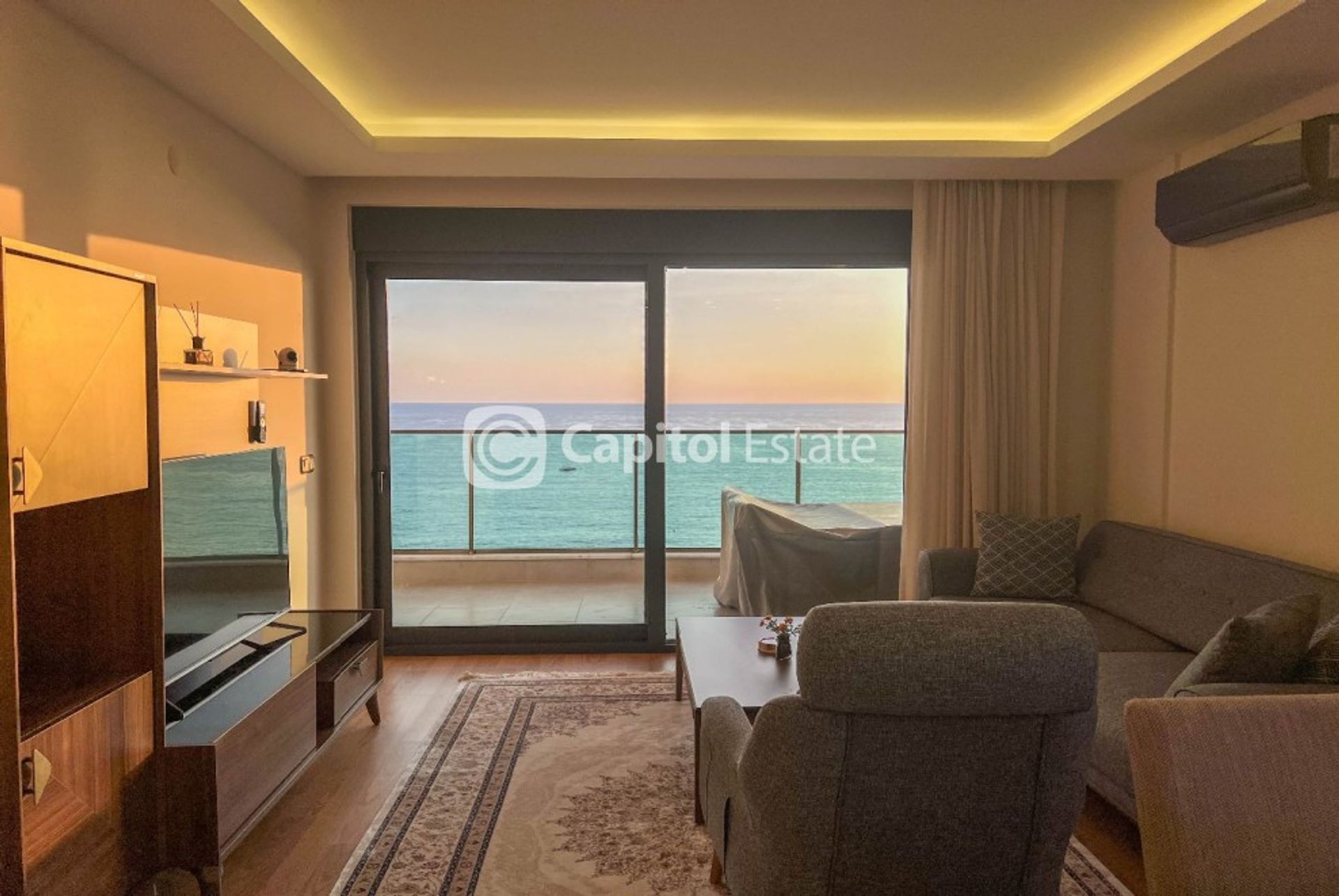 Condominio nel Mahmutlar, Antalya 11180544