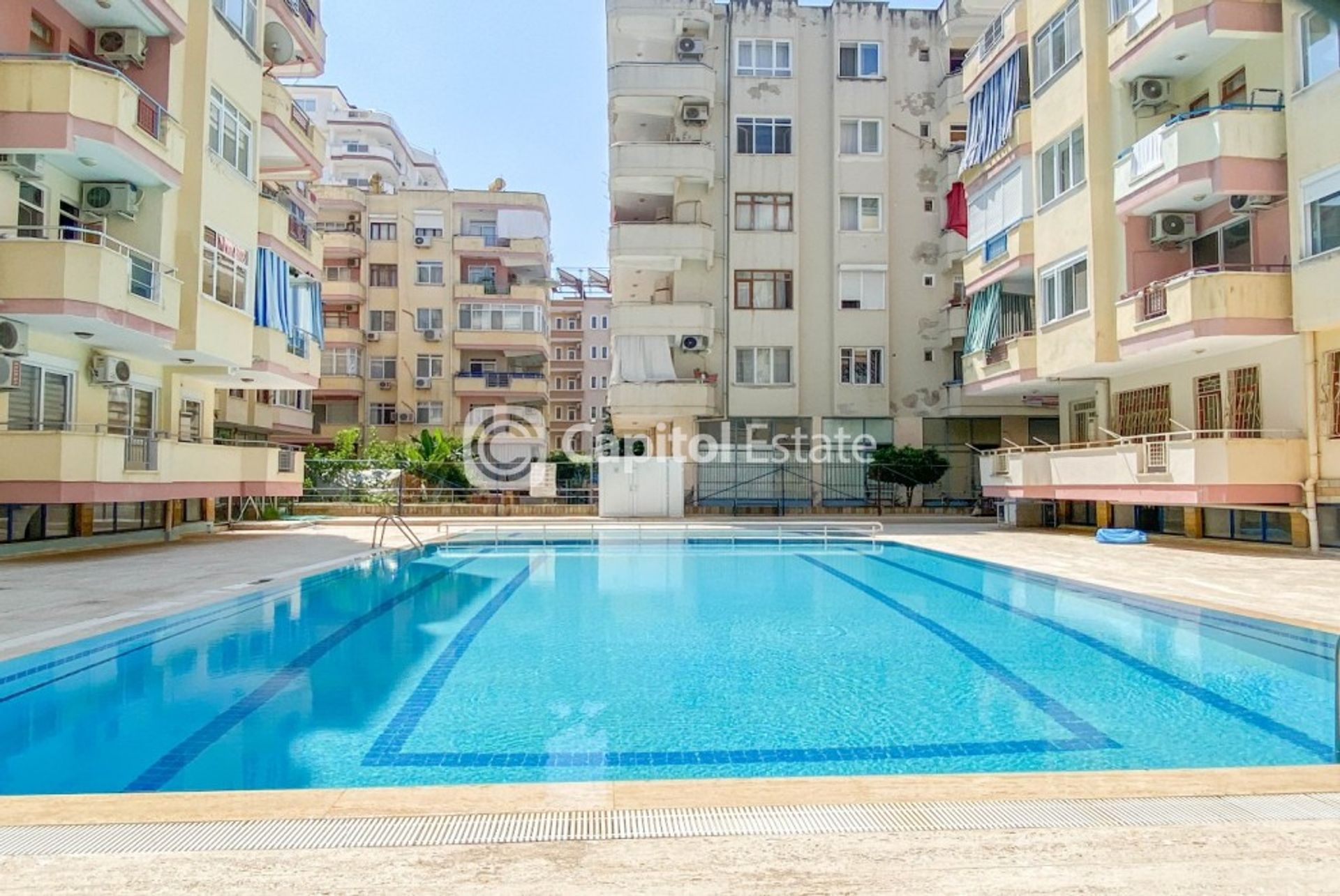 Condominium in Mahmutlar, Antalya 11180553