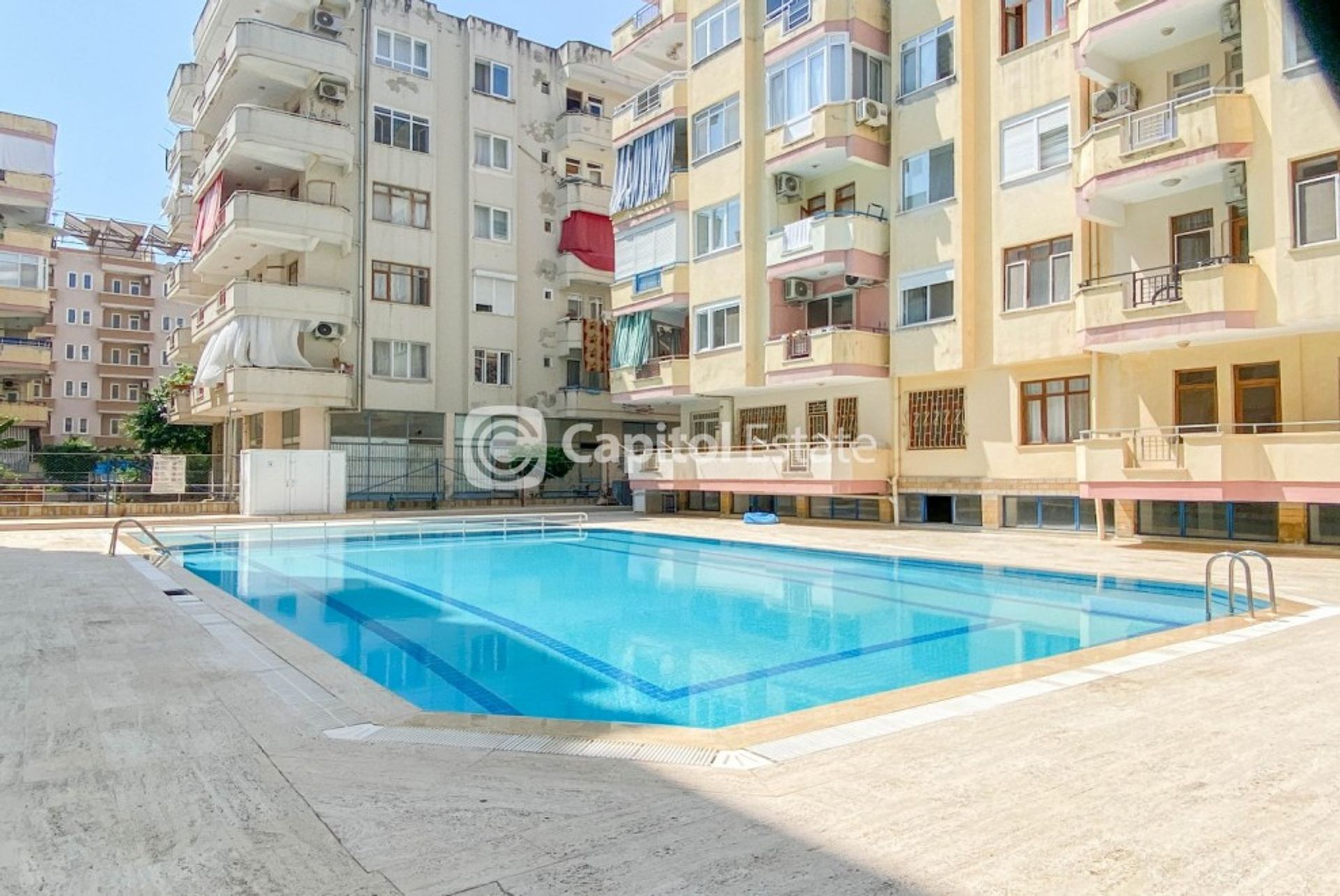 Condominium in Mahmutlar, Antalya 11180553