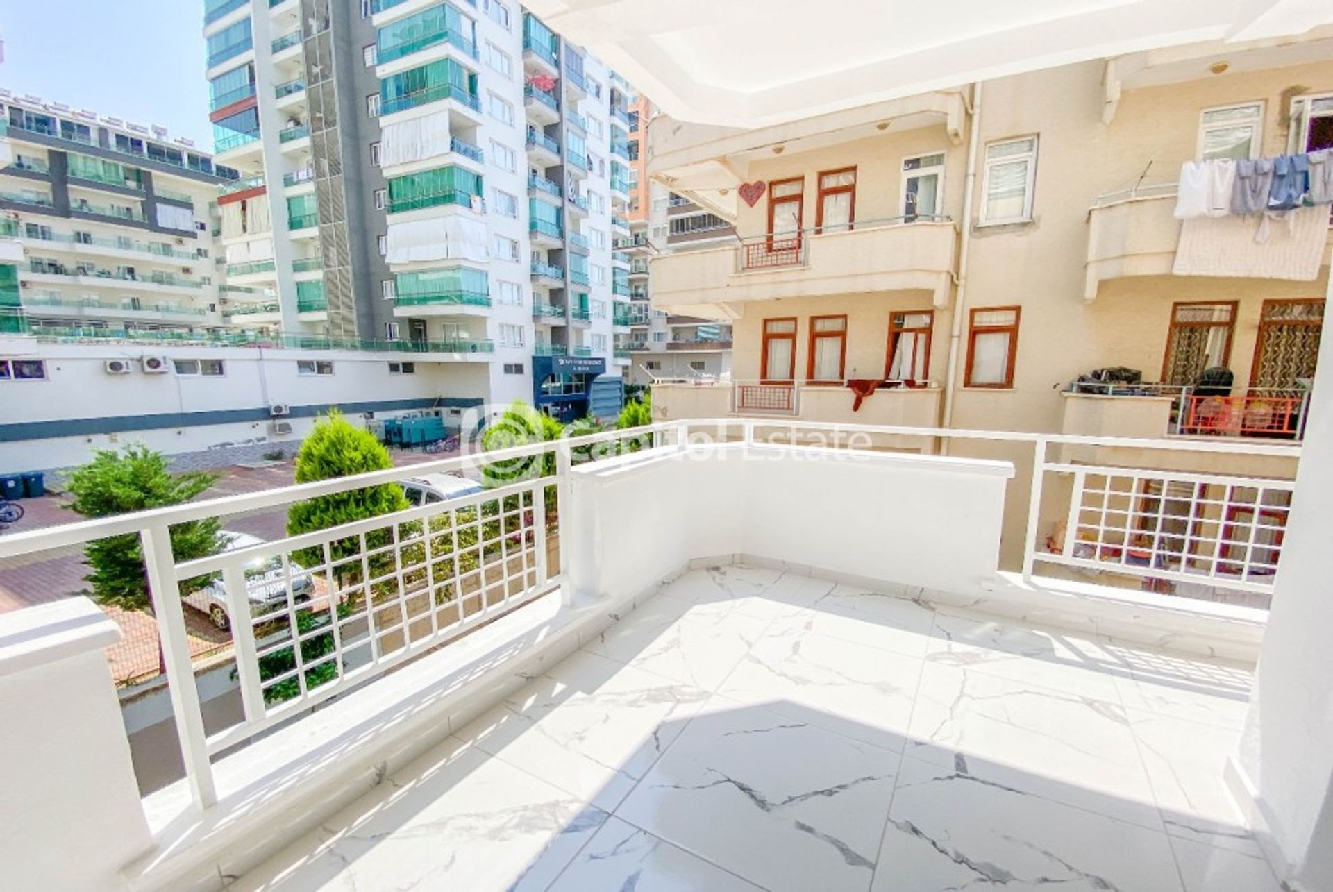 Condominium in Mahmutlar, Antalya 11180553