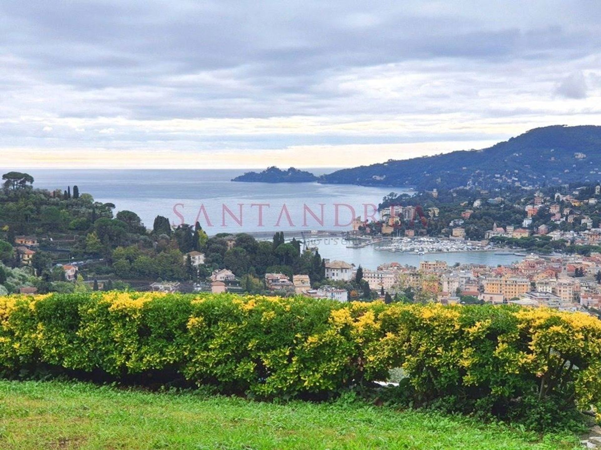 Condominium in Rapallo, Ligurië 11180625