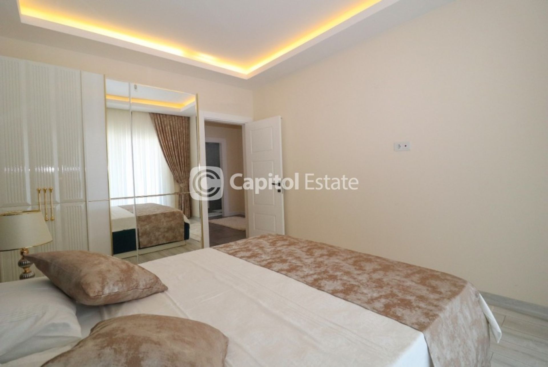 Condominium dans Oba, Antalya 11180782