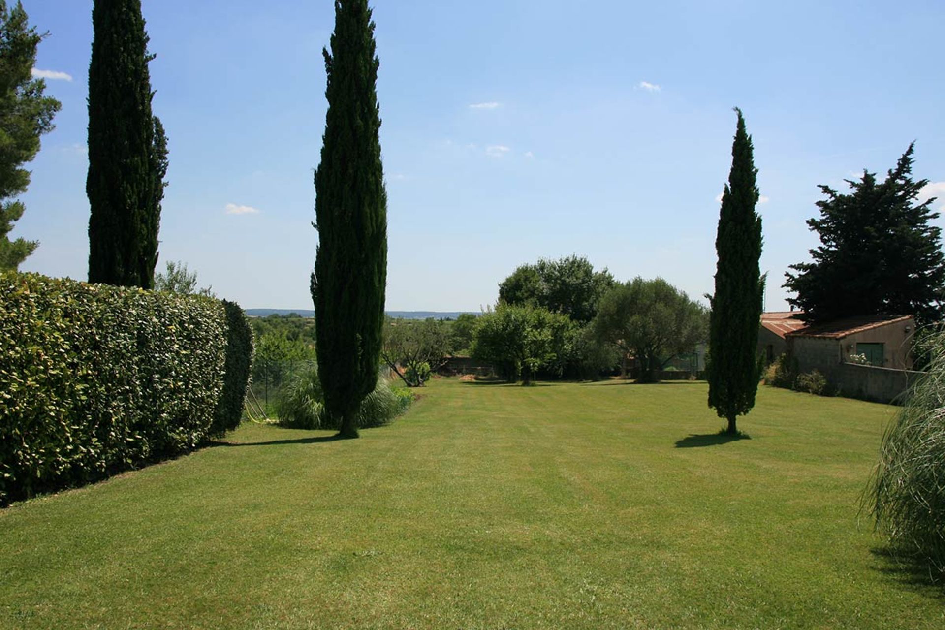 Будинок в Uzès, Occitanie 11180856