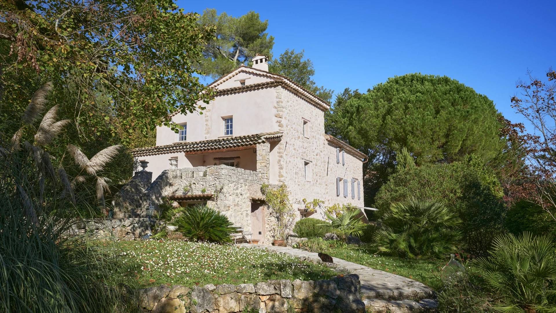 Casa nel Roquefort-les-Pins, Provence-Alpes-Côte d'Azur 11180939