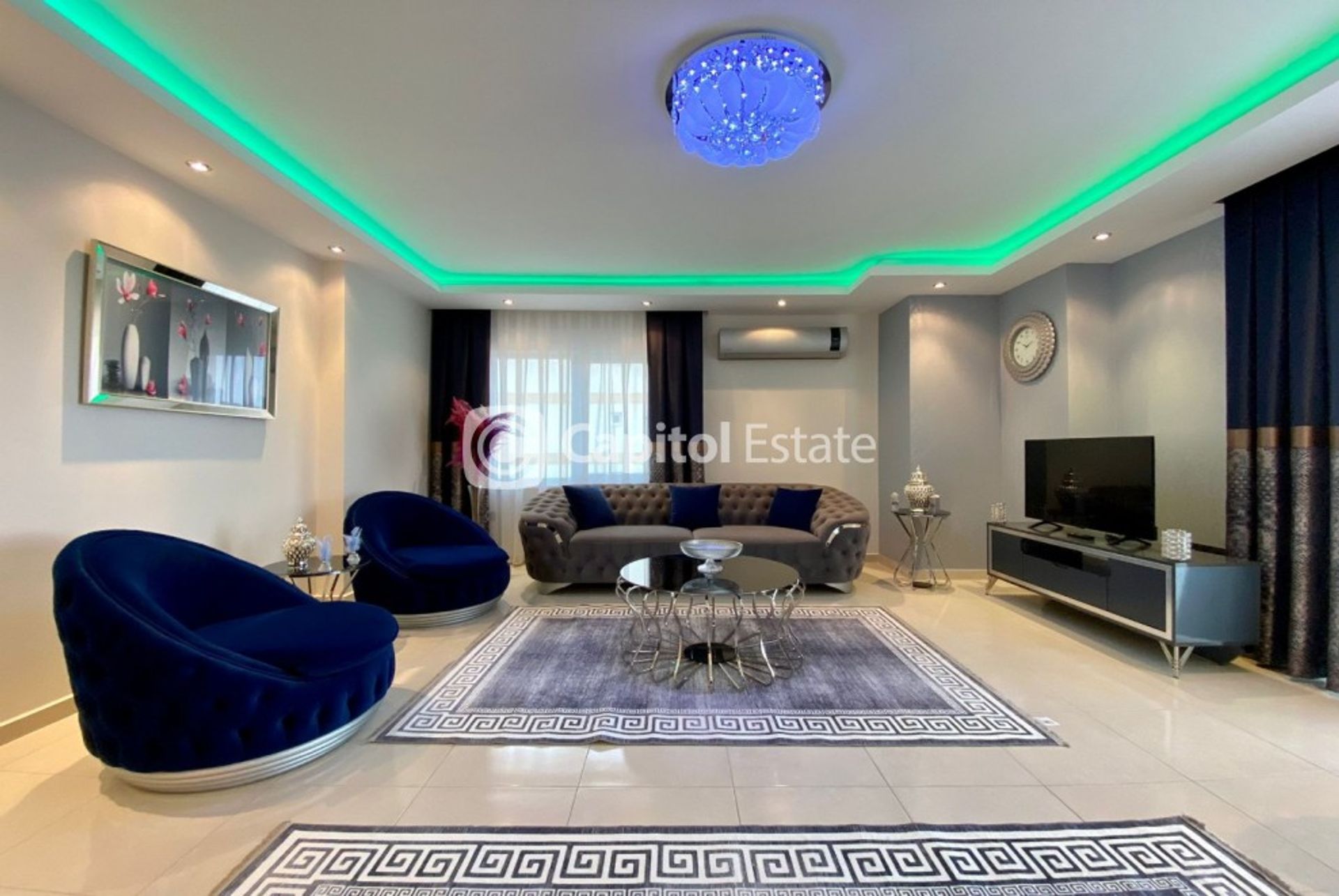 Condominio en Mahmutlar, Antalya 11181072