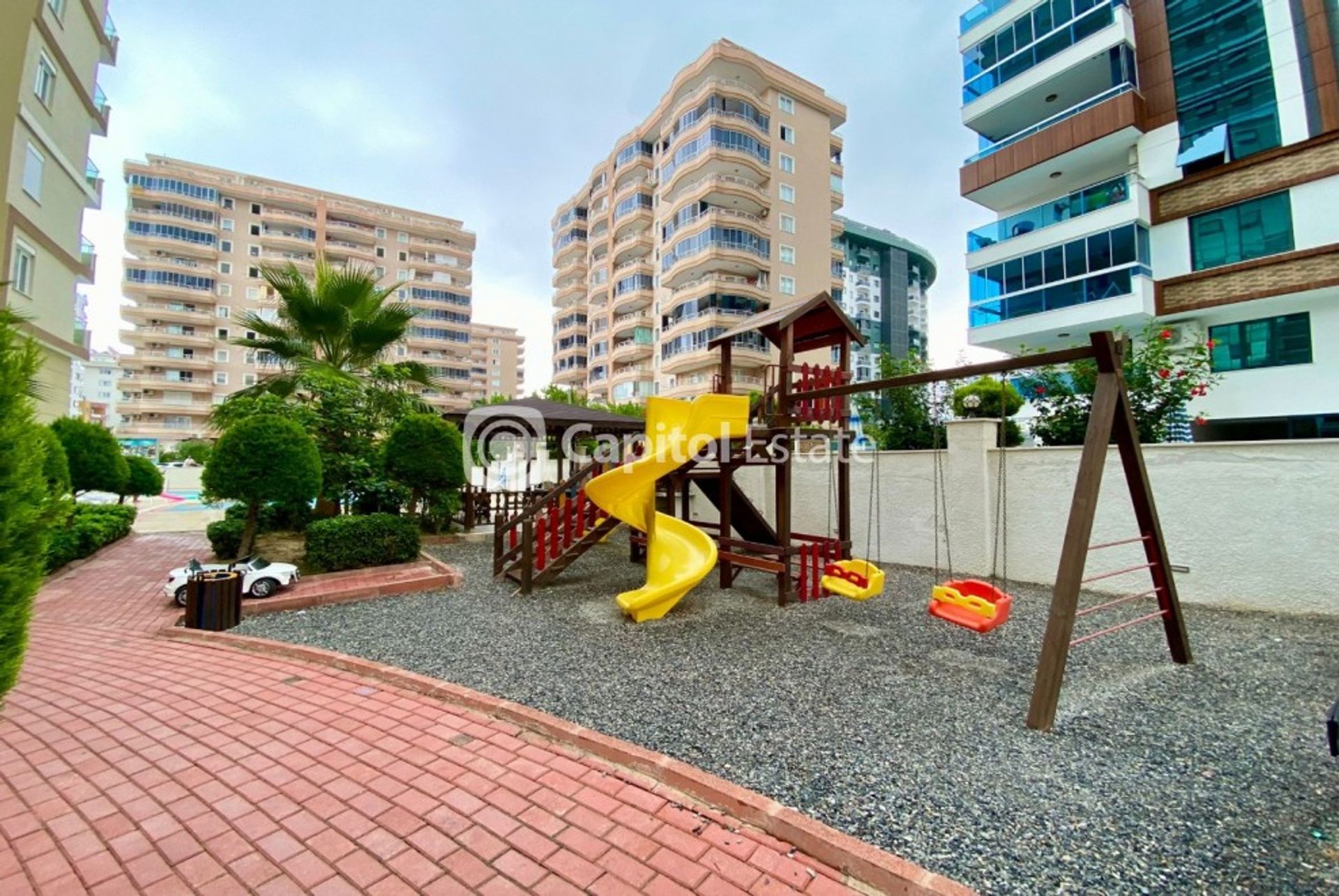 Condominio en Mahmutlar, Antalya 11181072