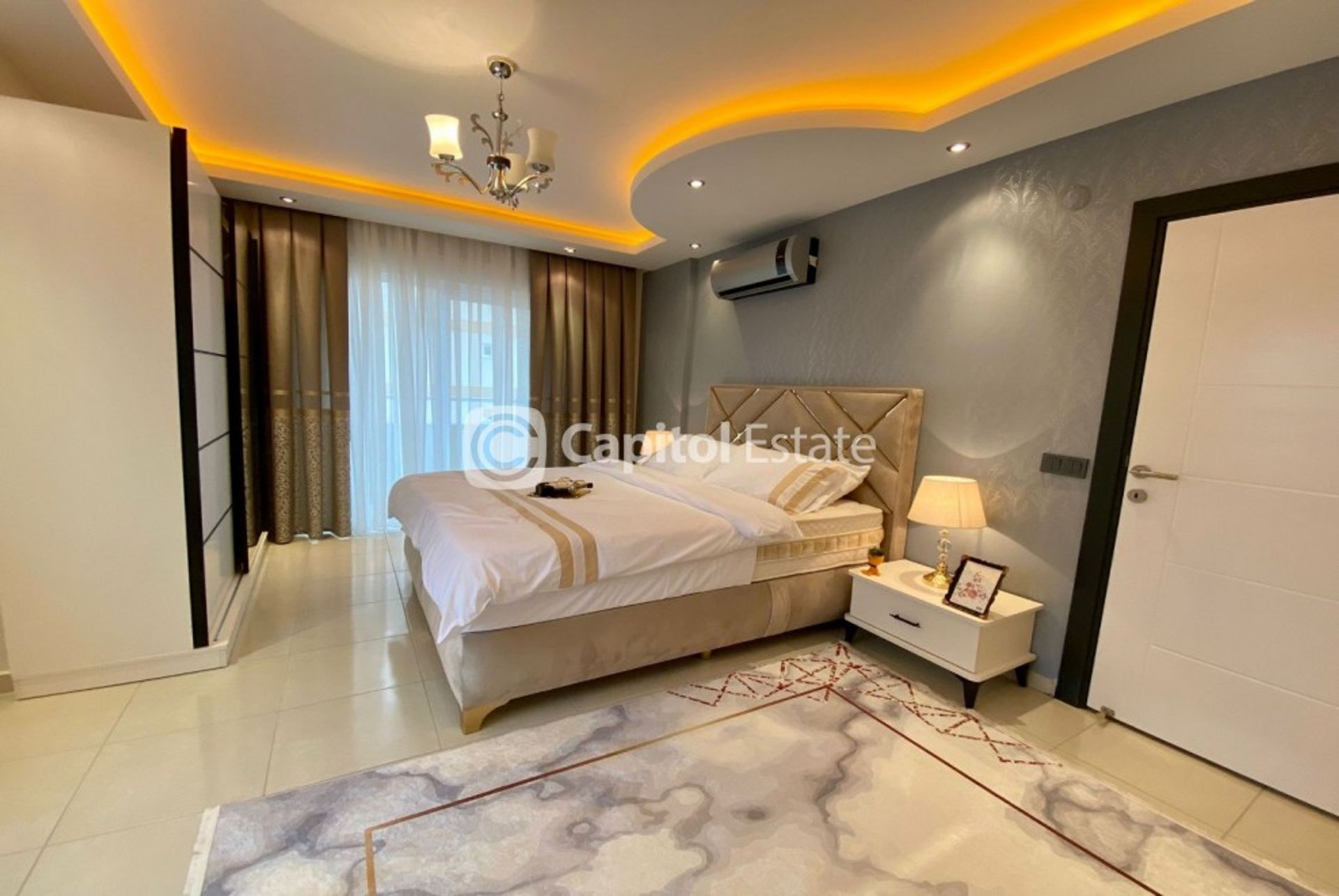 Condominio en Mahmutlar, Antalya 11181072