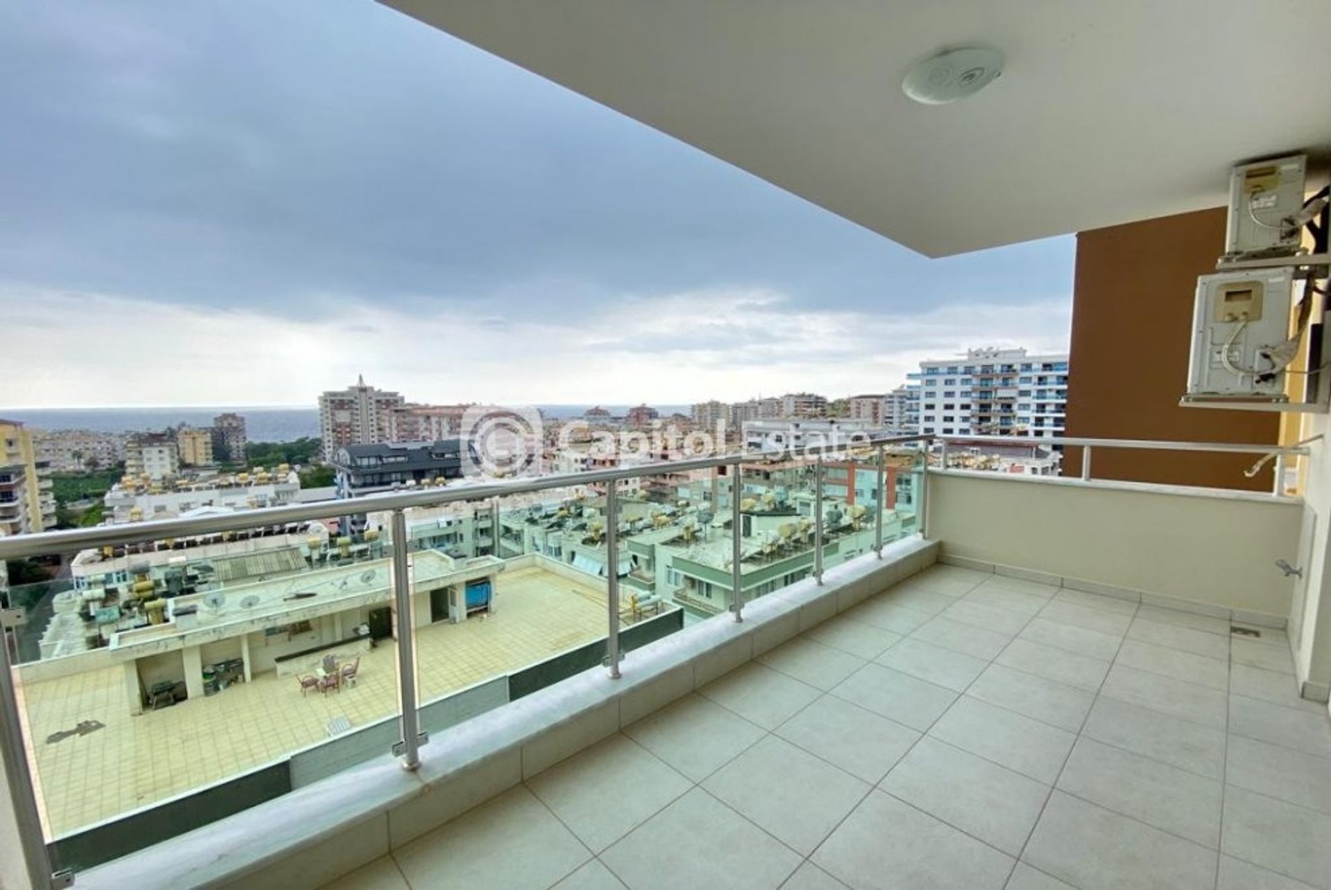 Condominium dans Mahmutlar, Antalya 11181073