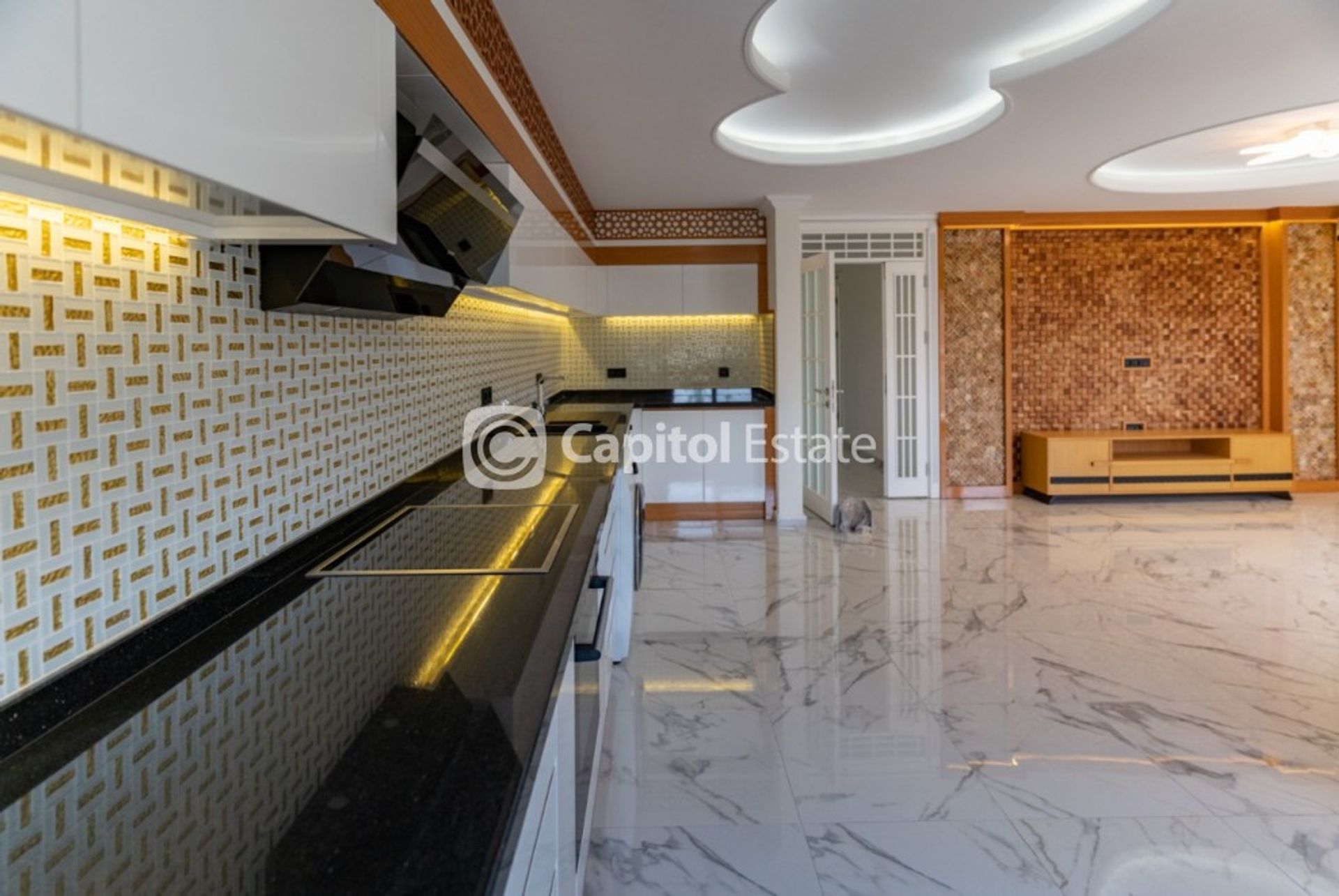 Condominium in Avsallar, Antalya 11181295