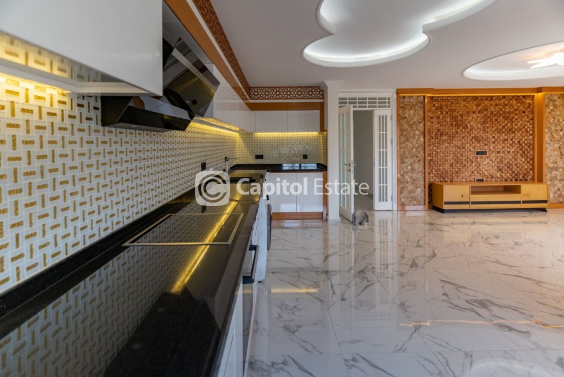 Condominium in Avsallar, Antalya 11181295