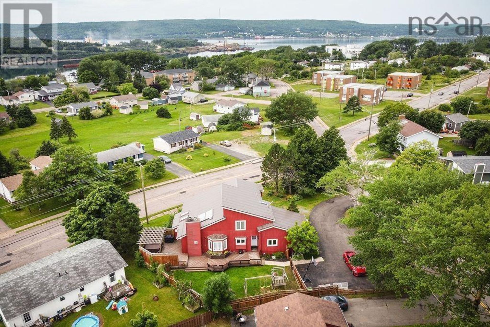 Pelbagai Rumah dalam Mulgrave, Nova Scotia 11181600